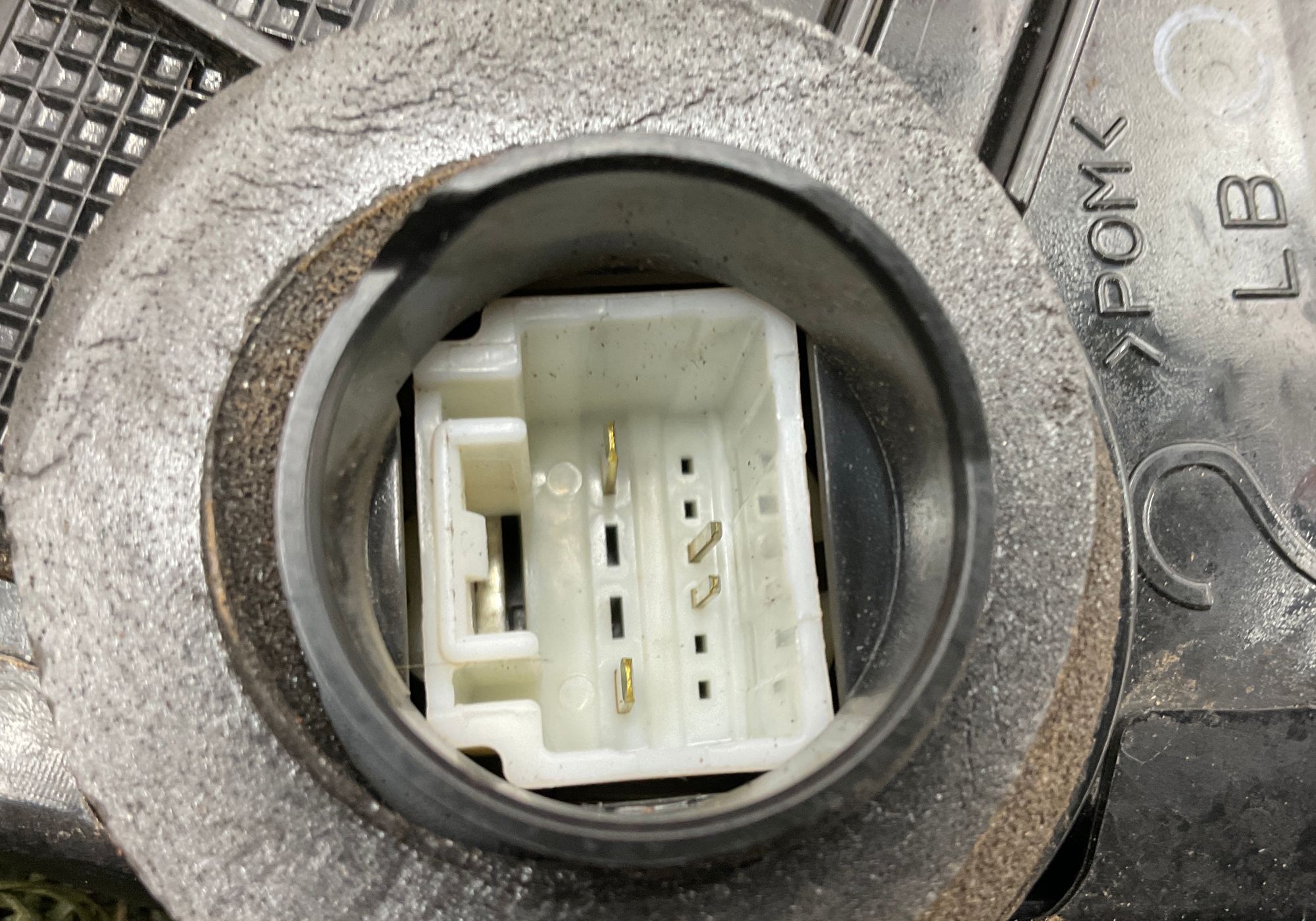 Замок двери левой передней Toyota Land Cruiser 200 рестайлинг 2 (2015—2023) 2017, 3000 рублей, Москва