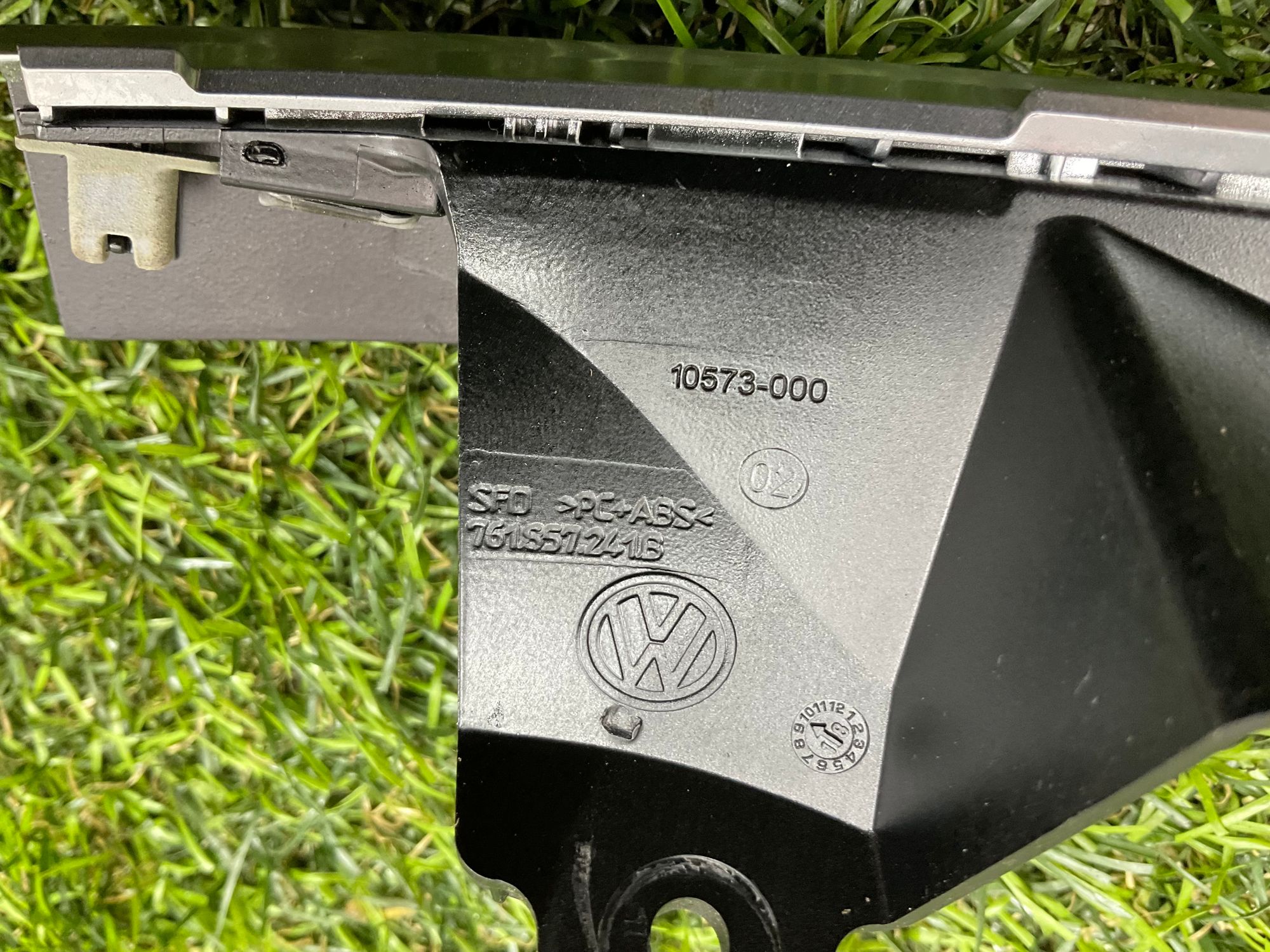 https://ycs.partsauto.market/partsauto-images/thmbs/userImages/h353NjtZg3VDP19b5HMt7LlpbQ93/part/80e77575-06ea-4b75-97ec-087eefbd1c69_1786023899088.jpg