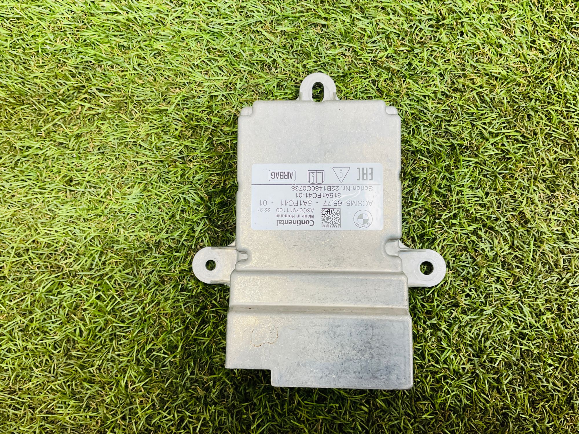 https://ycs.partsauto.market/partsauto-images/thmbs/userImages/h353NjtZg3VDP19b5HMt7LlpbQ93/part/80ff0858-ac55-4ec1-b130-059fcee373a3_1779262850240.jpg