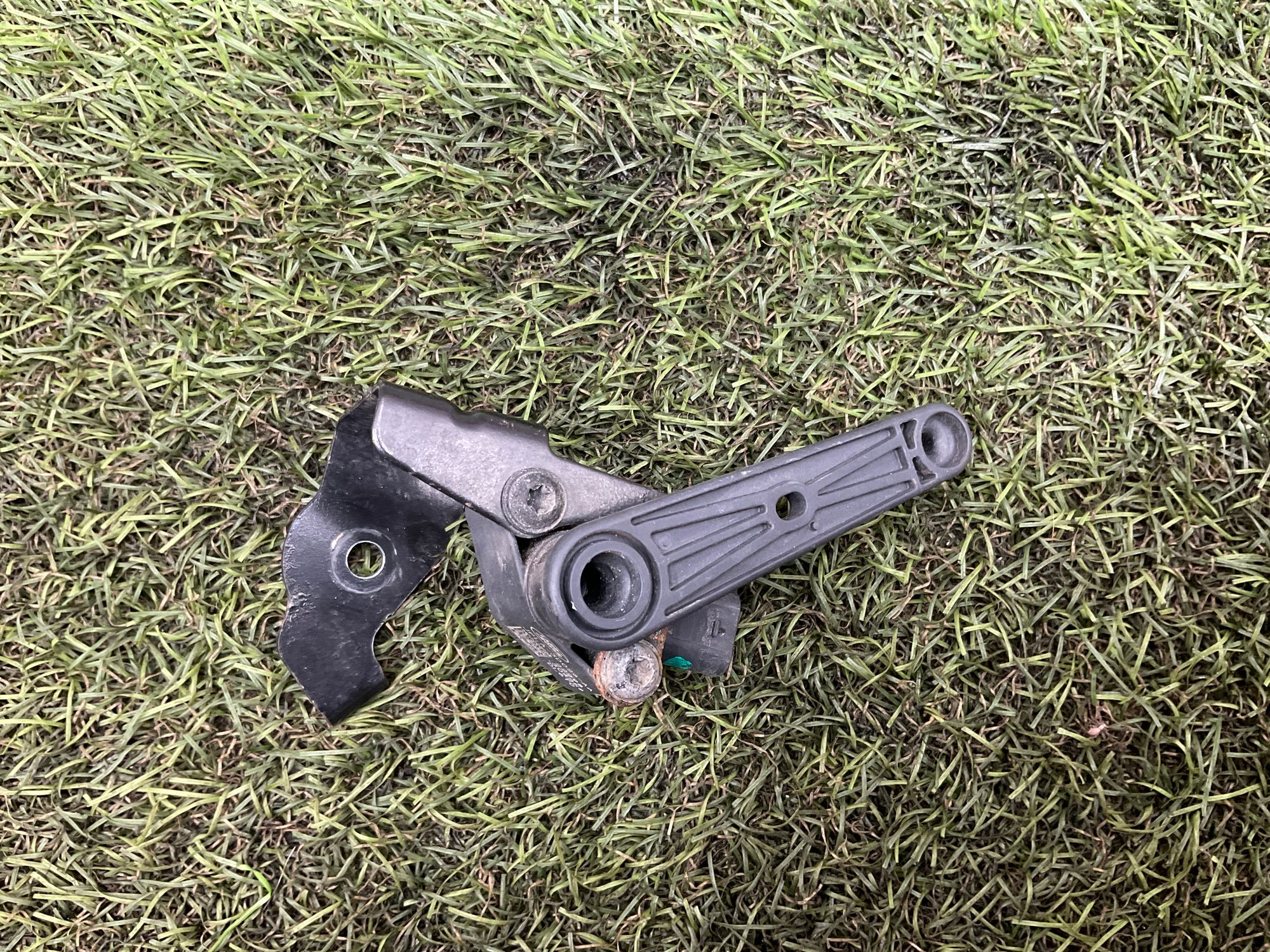 Датчик дорожного просвета Land Rover Defender II L663 2022, 2000 рублей, Москва