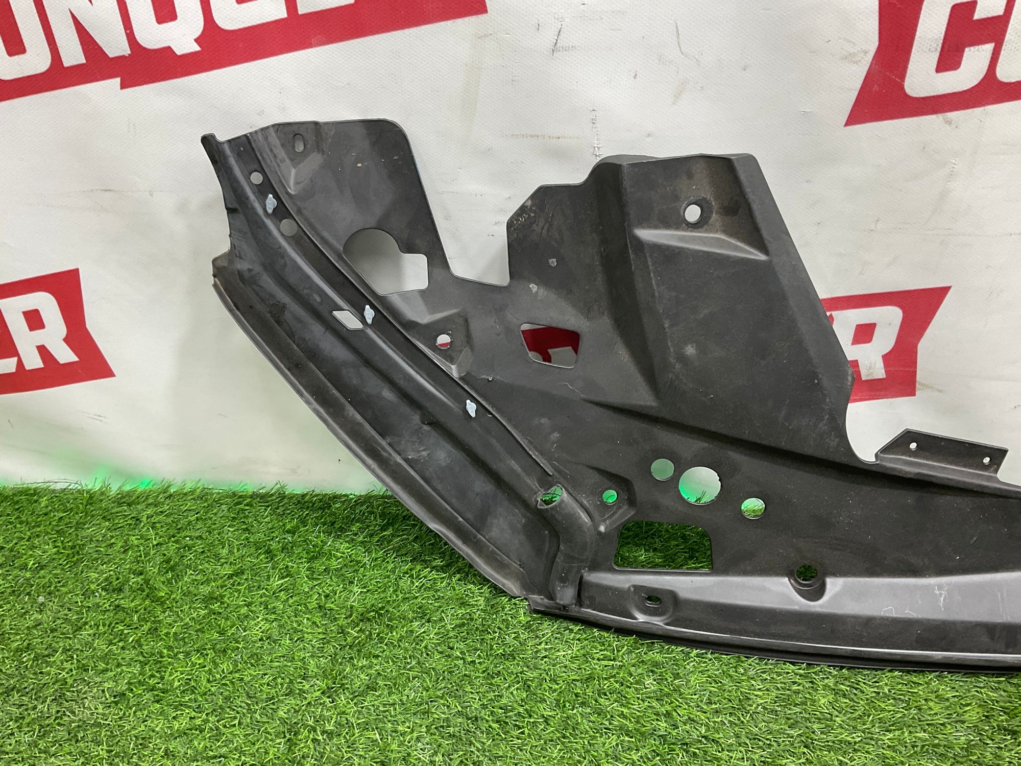 https://ycs.partsauto.market/partsauto-images/thmbs/userImages/h353NjtZg3VDP19b5HMt7LlpbQ93/part/81792c06-d225-4922-a6da-34721703b7a0_1734964238170.jpg