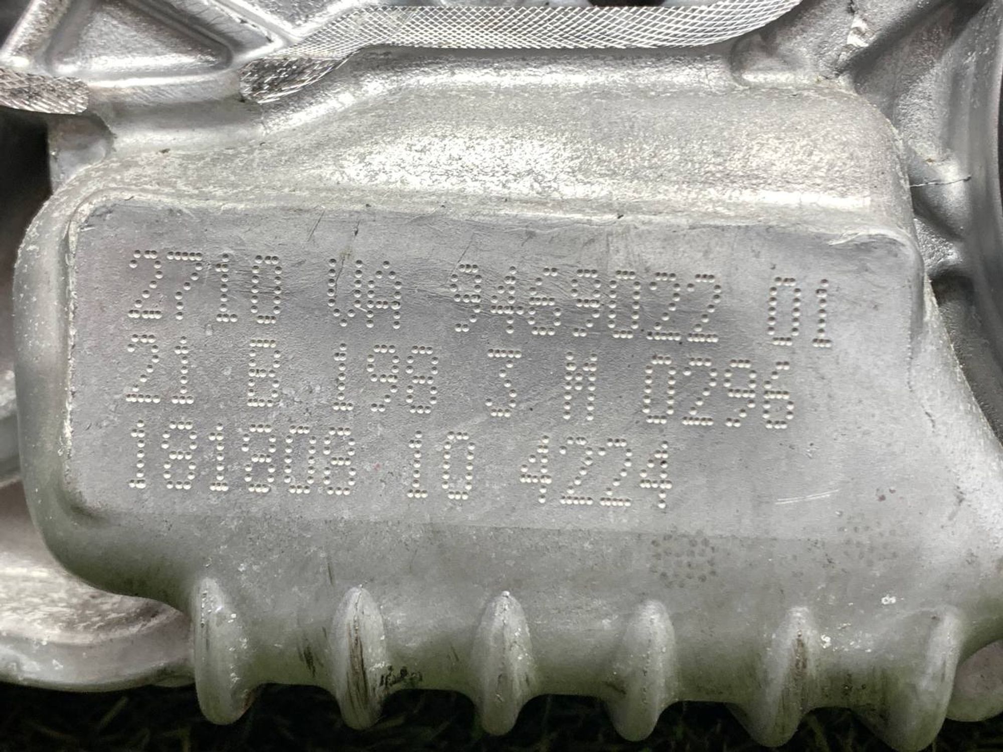 https://ycs.partsauto.market/partsauto-images/thmbs/userImages/h353NjtZg3VDP19b5HMt7LlpbQ93/part/81e581a2-b162-47b2-bb75-27072b4f445b_1718630209332.jpg