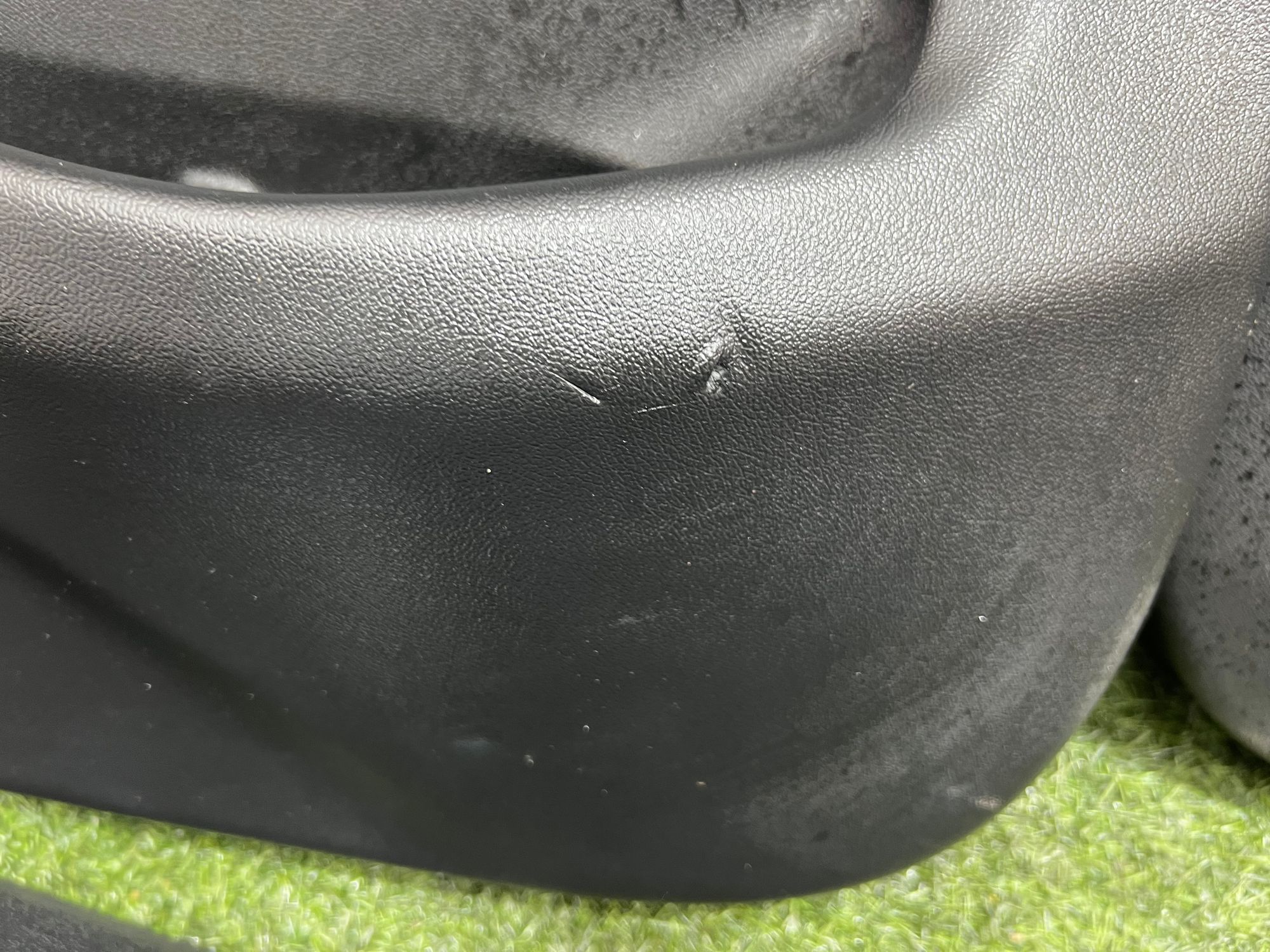 https://ycs.partsauto.market/partsauto-images/thmbs/userImages/h353NjtZg3VDP19b5HMt7LlpbQ93/part/820ab6de-3b29-41a3-a228-5e0710266ddf_1741785737433.jpg