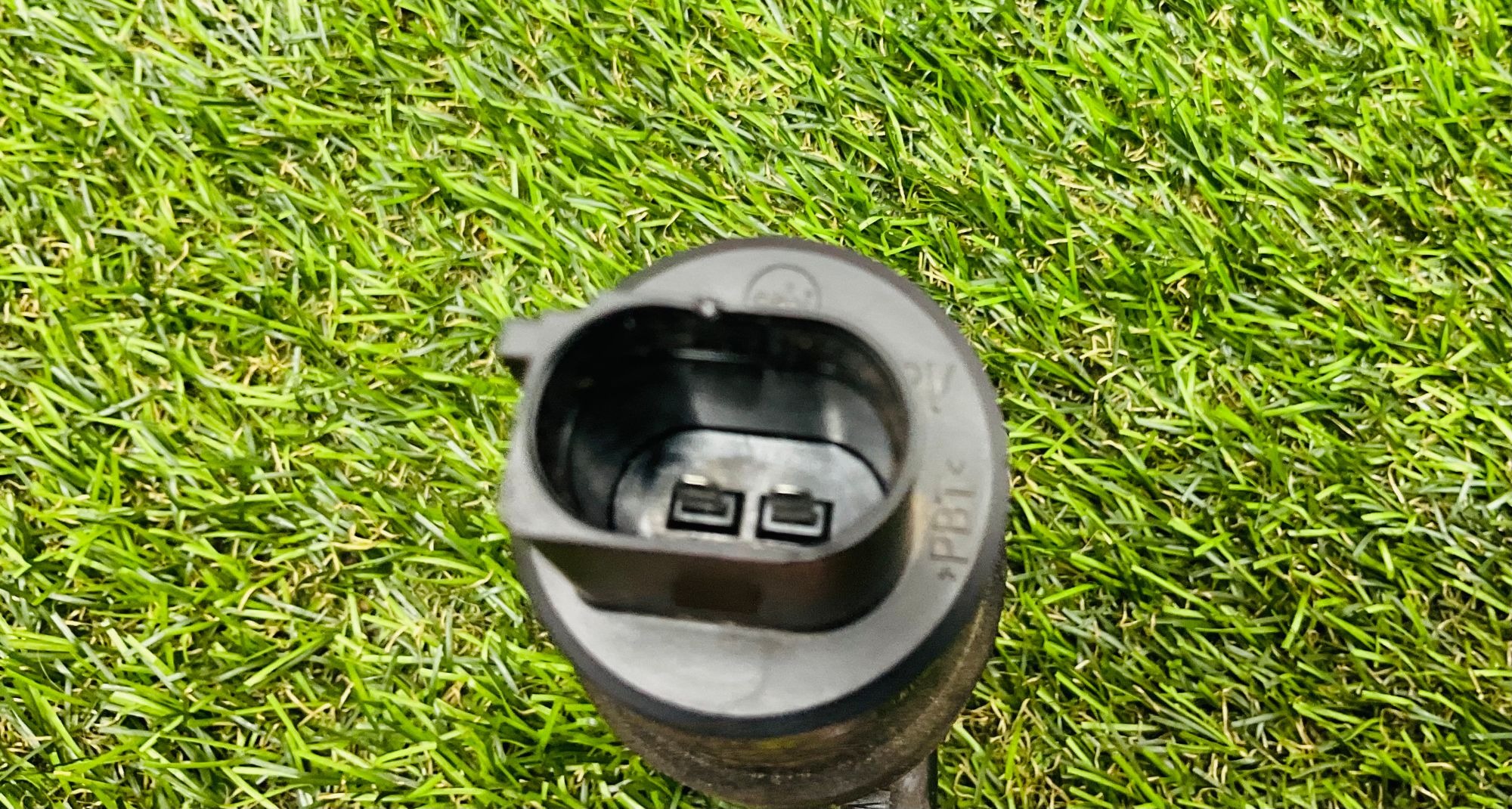 https://ycs.partsauto.market/partsauto-images/thmbs/userImages/h353NjtZg3VDP19b5HMt7LlpbQ93/part/82520d92-3d62-434a-a36a-02388d8e9592_1785852164270.jpg
