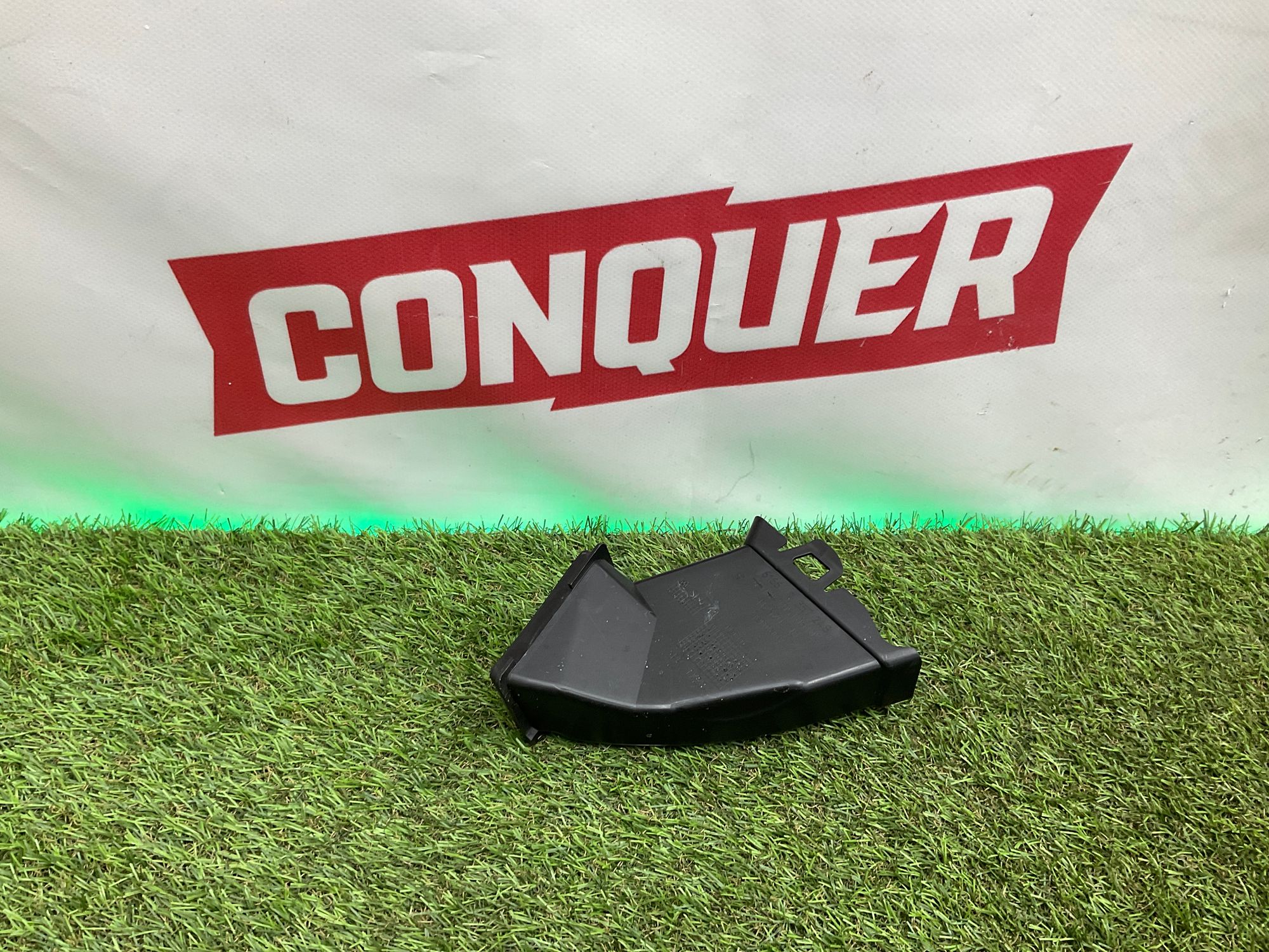 Водосток капота правый BMW 5 серия, G30/G31 рестайлинг, 1000 рублей, Москва