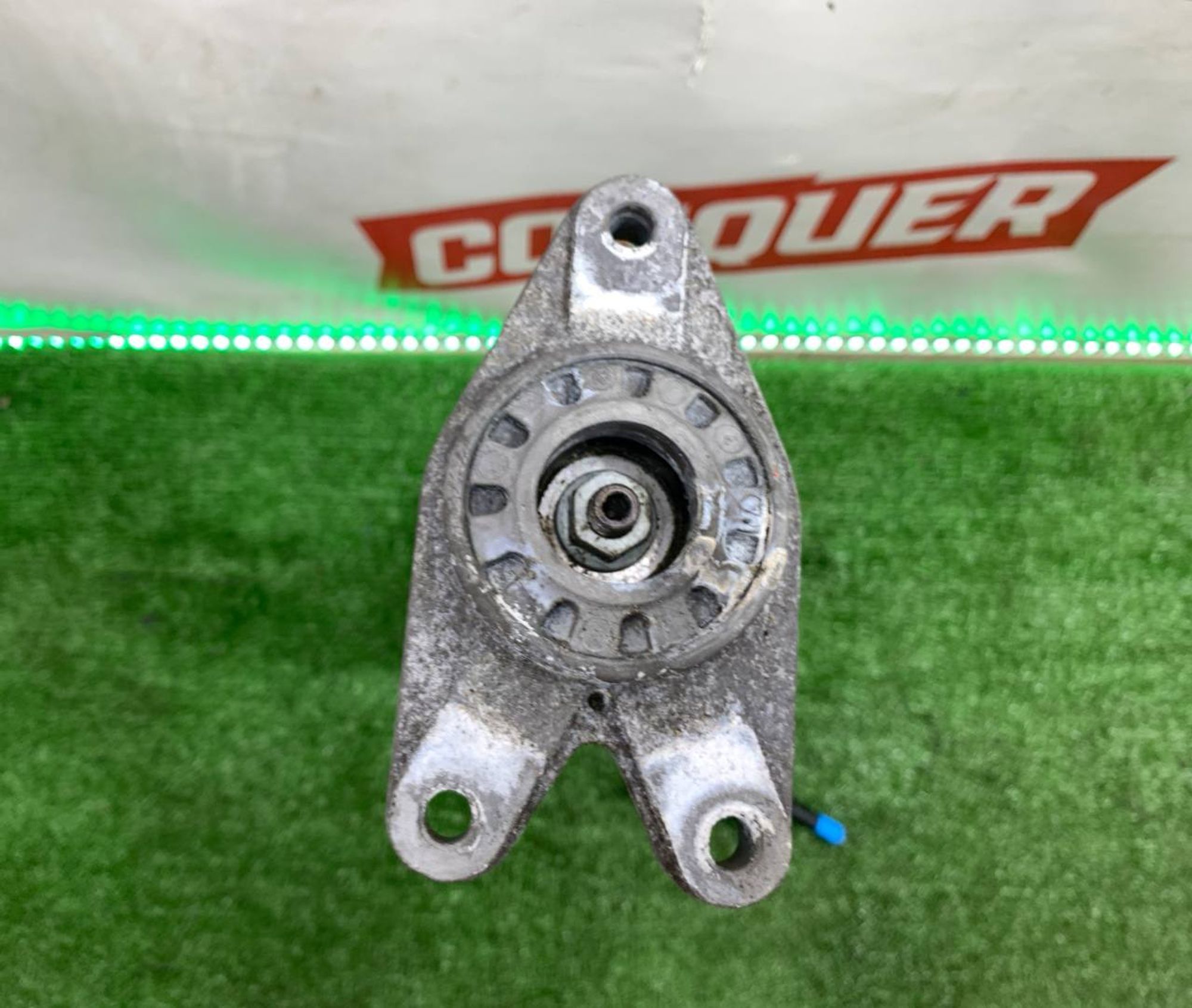 https://ycs.partsauto.market/partsauto-images/thmbs/userImages/h353NjtZg3VDP19b5HMt7LlpbQ93/part/828d0493-b4c4-4bed-b984-a95b003d8d72_1720532194941.jpg