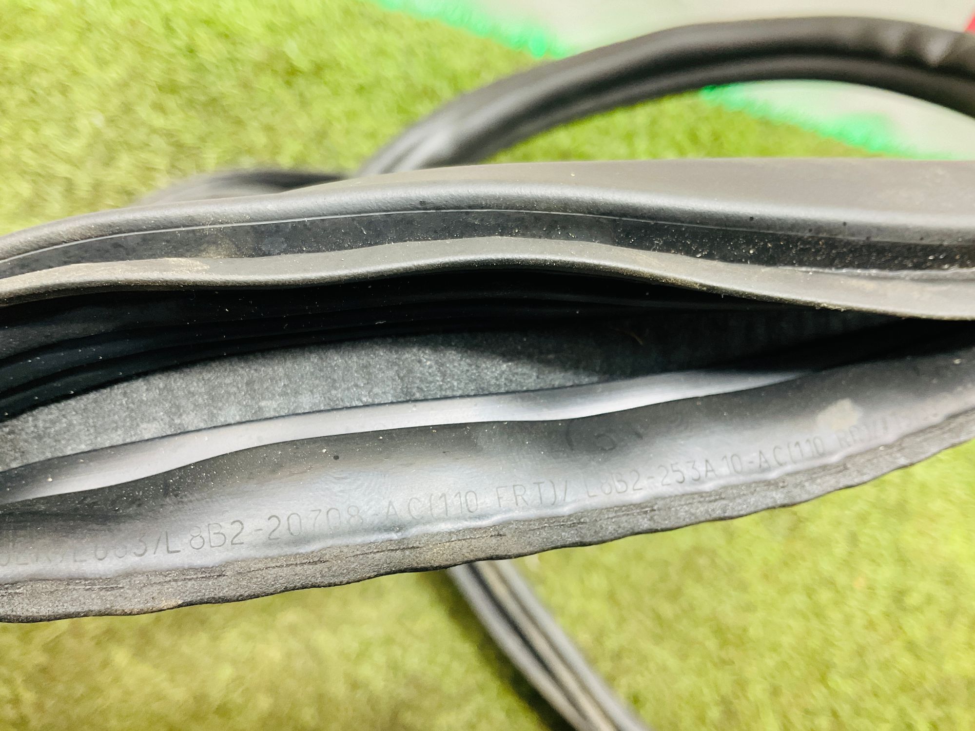 Уплотнитель двери передней Land Rover Defender II L663 2022, 8500 рублей, Москва