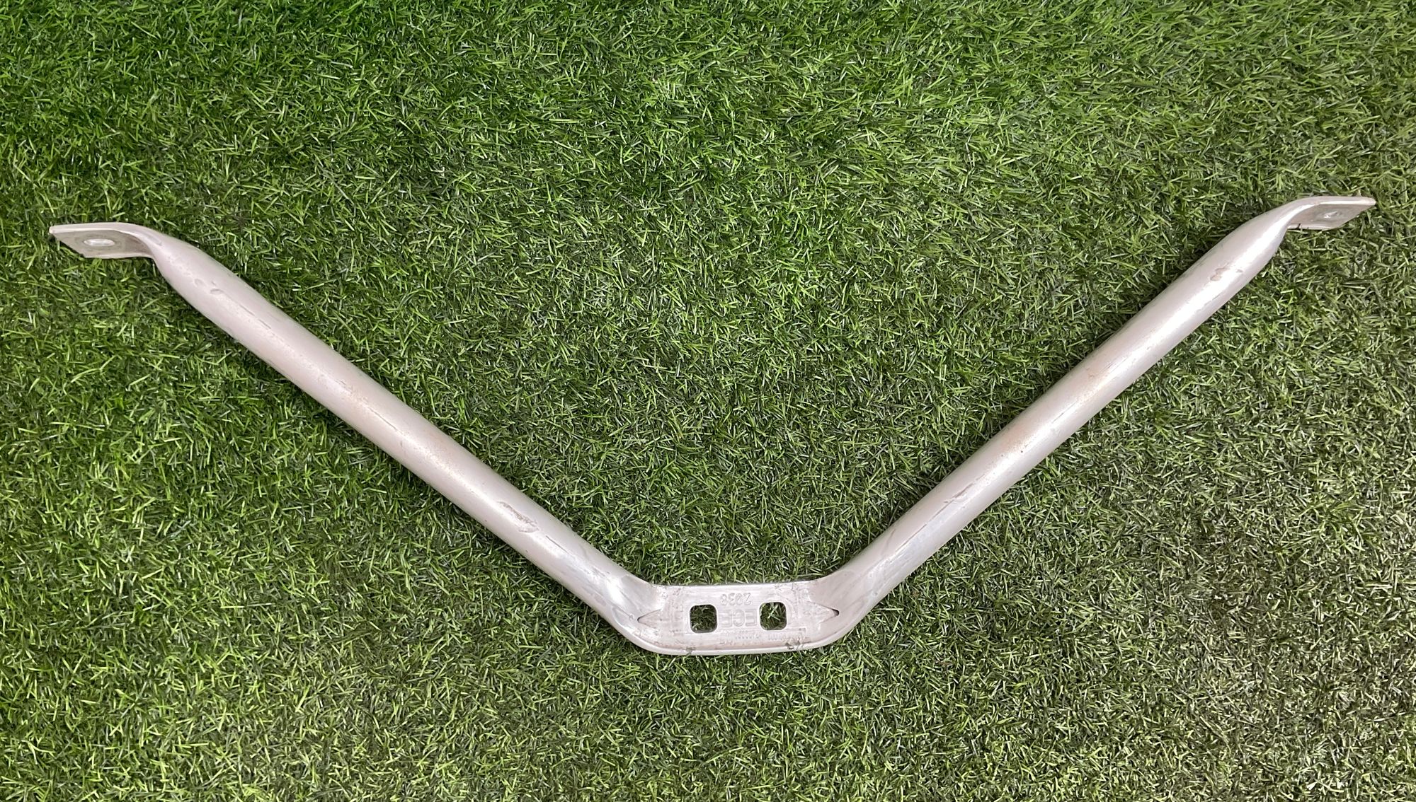 https://ycs.partsauto.market/partsauto-images/thmbs/userImages/h353NjtZg3VDP19b5HMt7LlpbQ93/part/8363d955-690c-4e1a-b2dc-4ea88b30e423_1745919978757.jpg