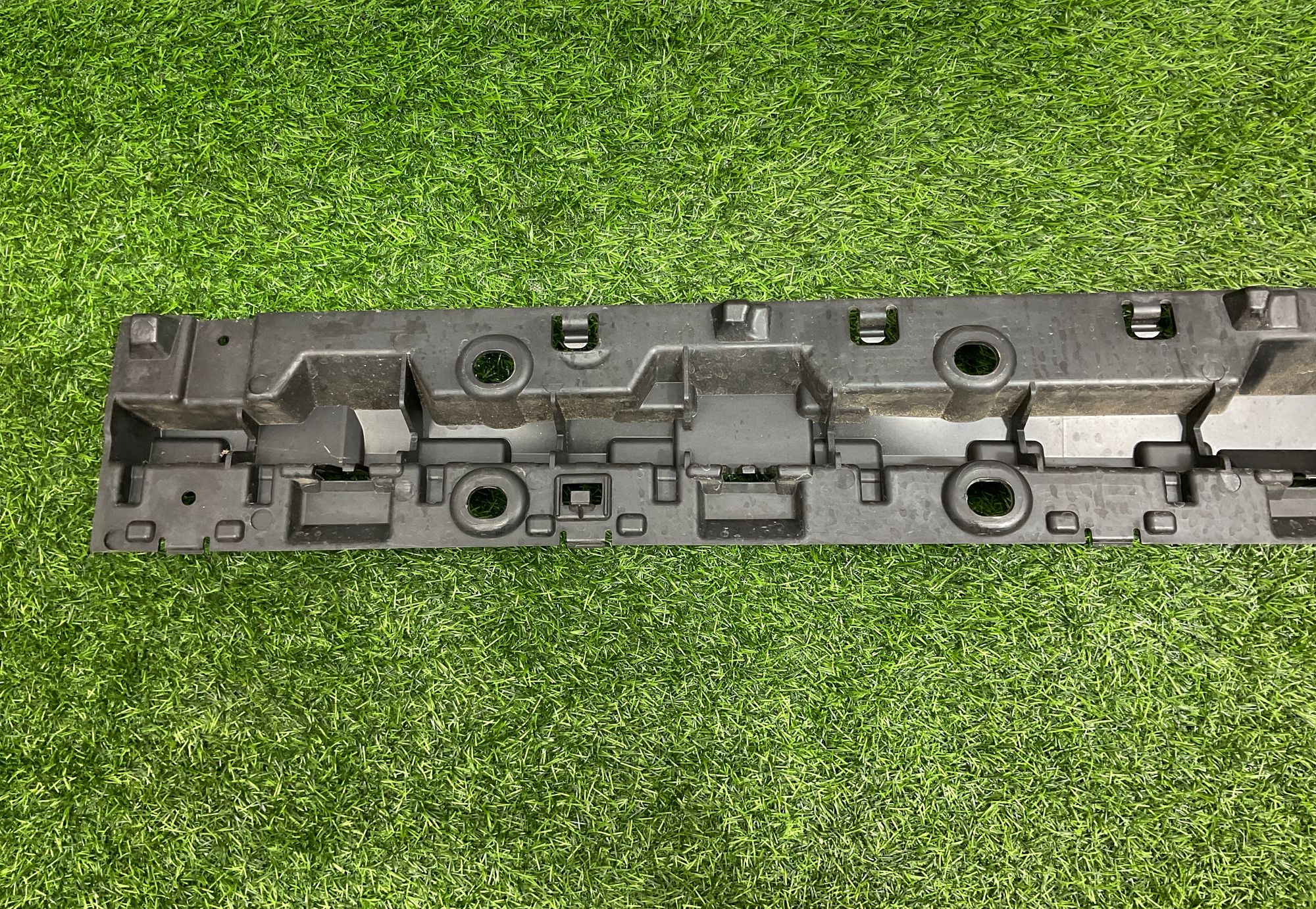 https://ycs.partsauto.market/partsauto-images/thmbs/userImages/h353NjtZg3VDP19b5HMt7LlpbQ93/part/83b5e0e8-a3b4-481c-8024-2b6e5fabbdd2_1735204332640.jpg