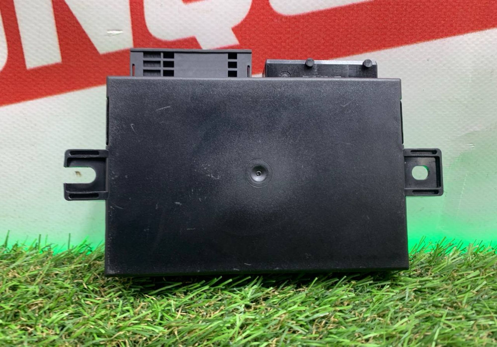 https://ycs.partsauto.market/partsauto-images/thmbs/userImages/h353NjtZg3VDP19b5HMt7LlpbQ93/part/83b76b87-f5de-4f9b-8220-fb571b7919b0_1708610199344.jpg