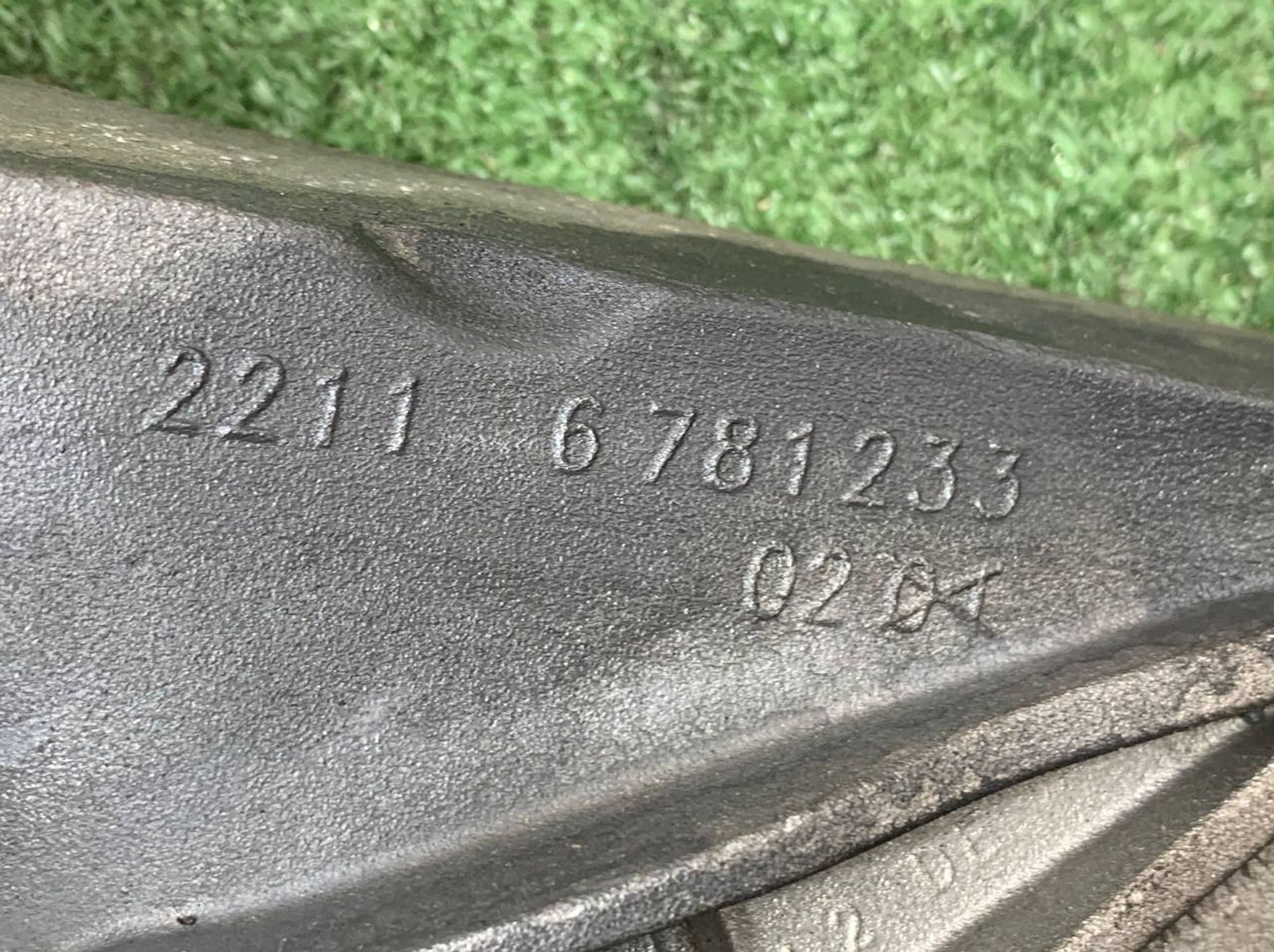 Кронштейн двигателя левый N20 BMW 5 F10 F11 F18, 2000 рублей, Москва