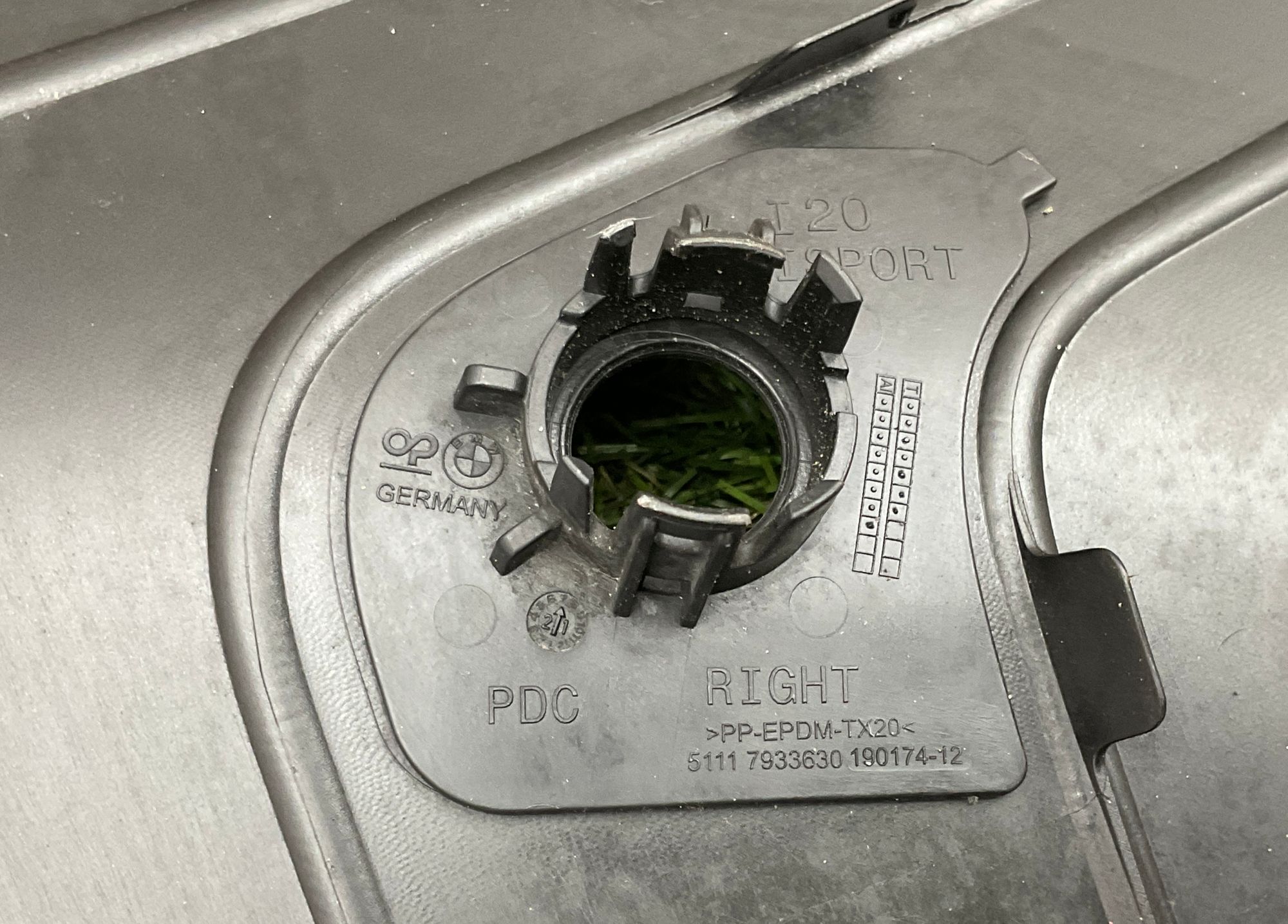 Накладка переднего бампера правая BMW iX, I (I20), 5000 рублей, Москва