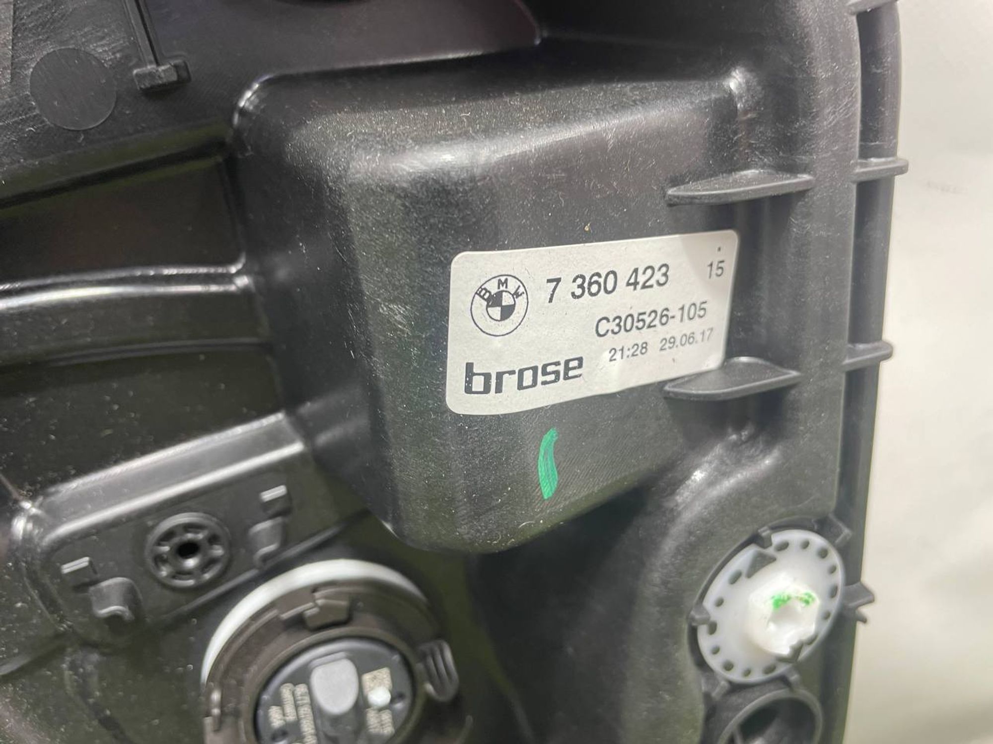 https://ycs.partsauto.market/partsauto-images/thmbs/userImages/h353NjtZg3VDP19b5HMt7LlpbQ93/part/84def5d1-3b31-43fd-9cc9-9b8a8de529fa_1712063378916.jpg