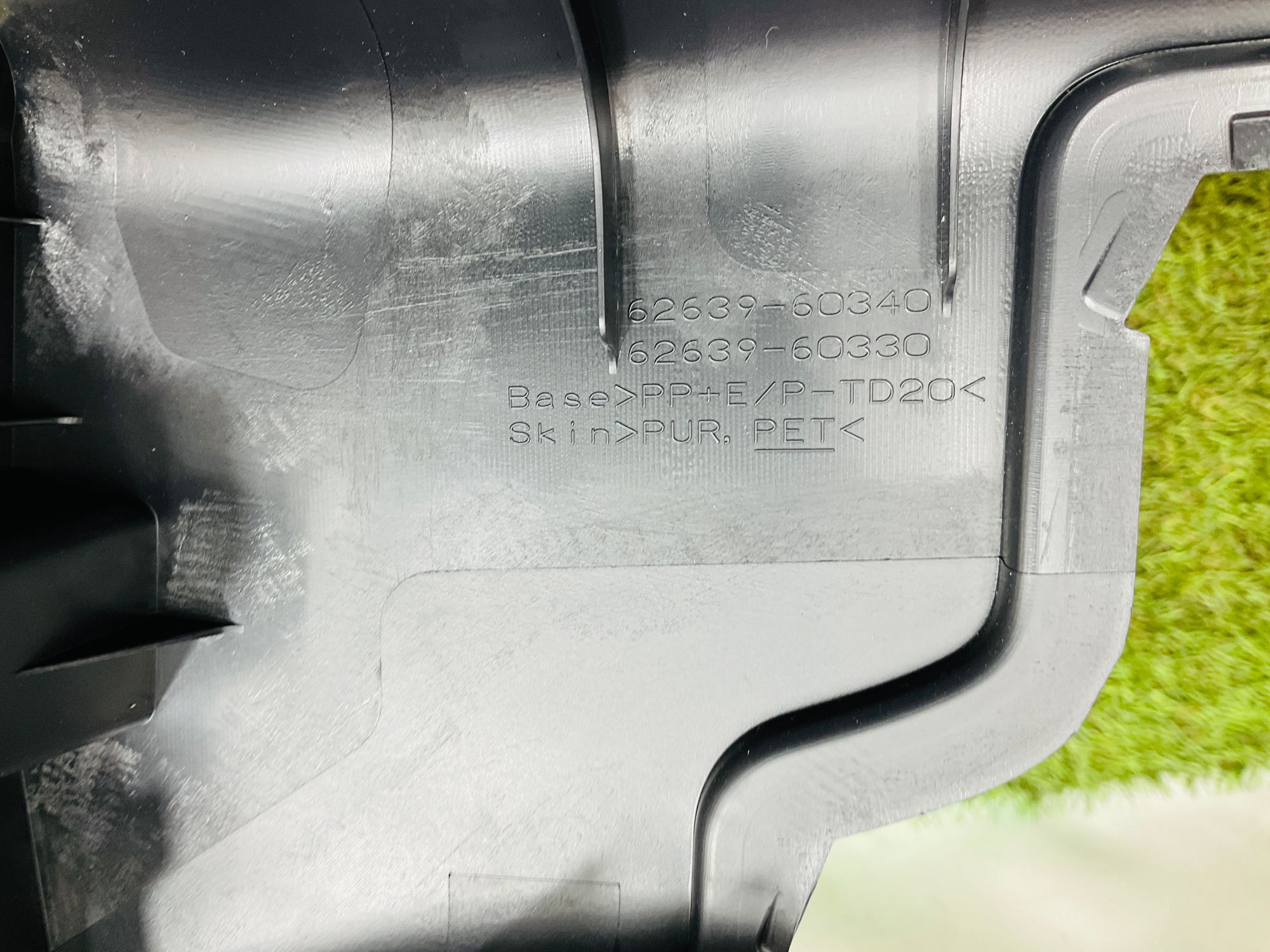 https://ycs.partsauto.market/partsauto-images/thmbs/userImages/h353NjtZg3VDP19b5HMt7LlpbQ93/part/84f8160c-7ba3-48e8-88f0-0f26c7a1fbe2_1780054137972.jpg