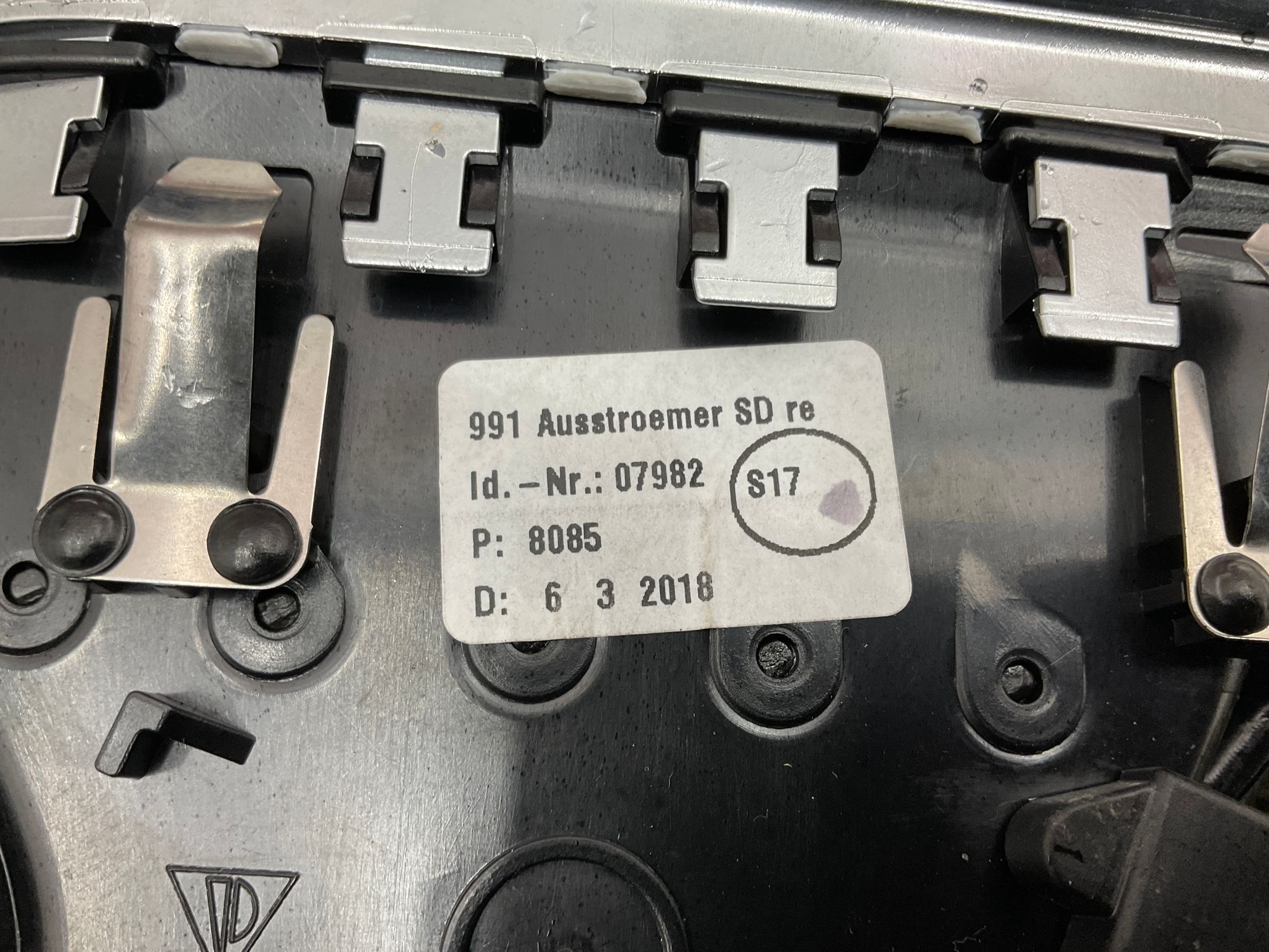 Дефлектор воздушный правый Porsche 911 GT3, 991 Рестайлинг 2018, 5000 рублей, Москва