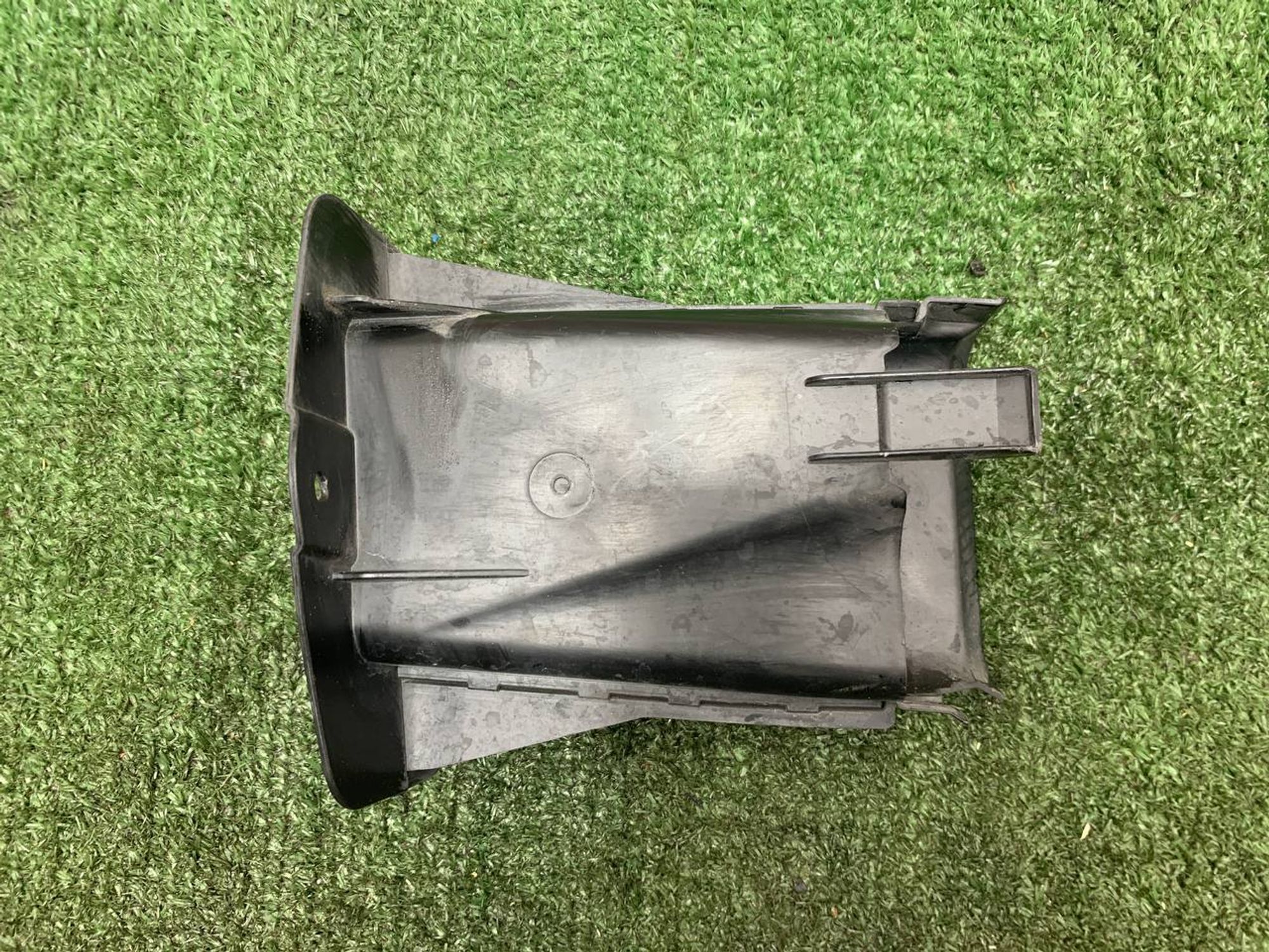 https://ycs.partsauto.market/partsauto-images/thmbs/userImages/h353NjtZg3VDP19b5HMt7LlpbQ93/part/856ff492-4969-48c3-965f-94bb03a8efbd_1731571774317.jpg