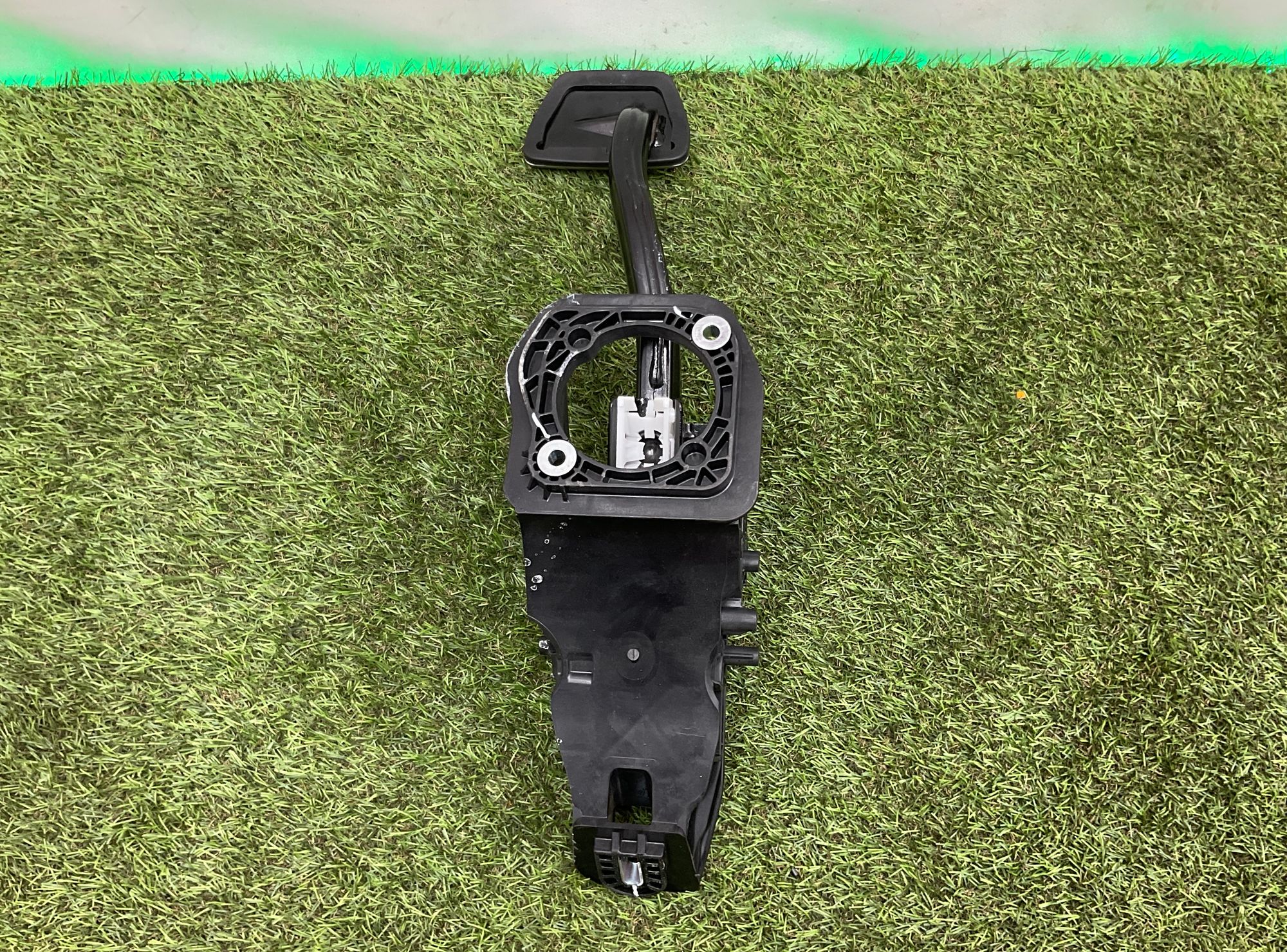 Педаль тормоза BMW 5 серия, G30/G31 рестайлинг 2020, 3000 рублей, Москва