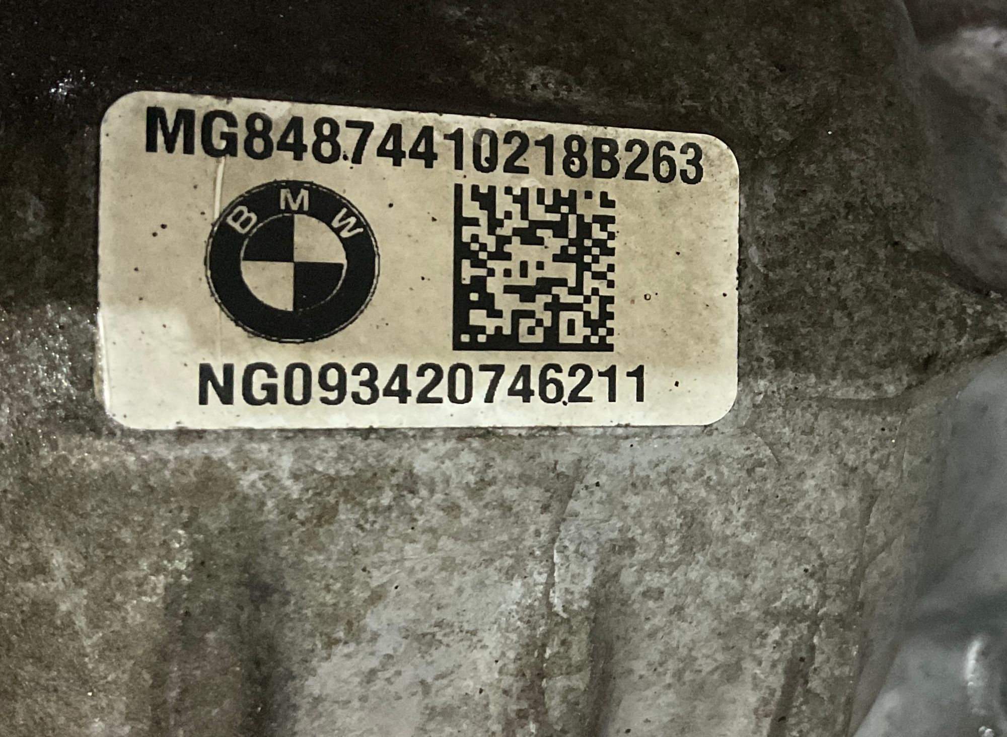 https://ycs.partsauto.market/partsauto-images/thmbs/userImages/h353NjtZg3VDP19b5HMt7LlpbQ93/part/85f3fc20-e754-4a87-8bfb-c66f3cd551c6_1741954962954.jpg