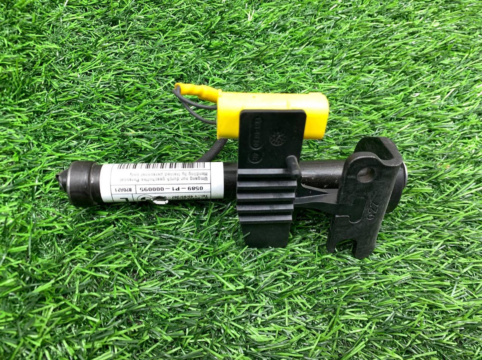 https://ycs.partsauto.market/partsauto-images/thmbs/userImages/h353NjtZg3VDP19b5HMt7LlpbQ93/part/86529604-93d3-4637-b266-5ae1975479c4_1732784398761.jpg