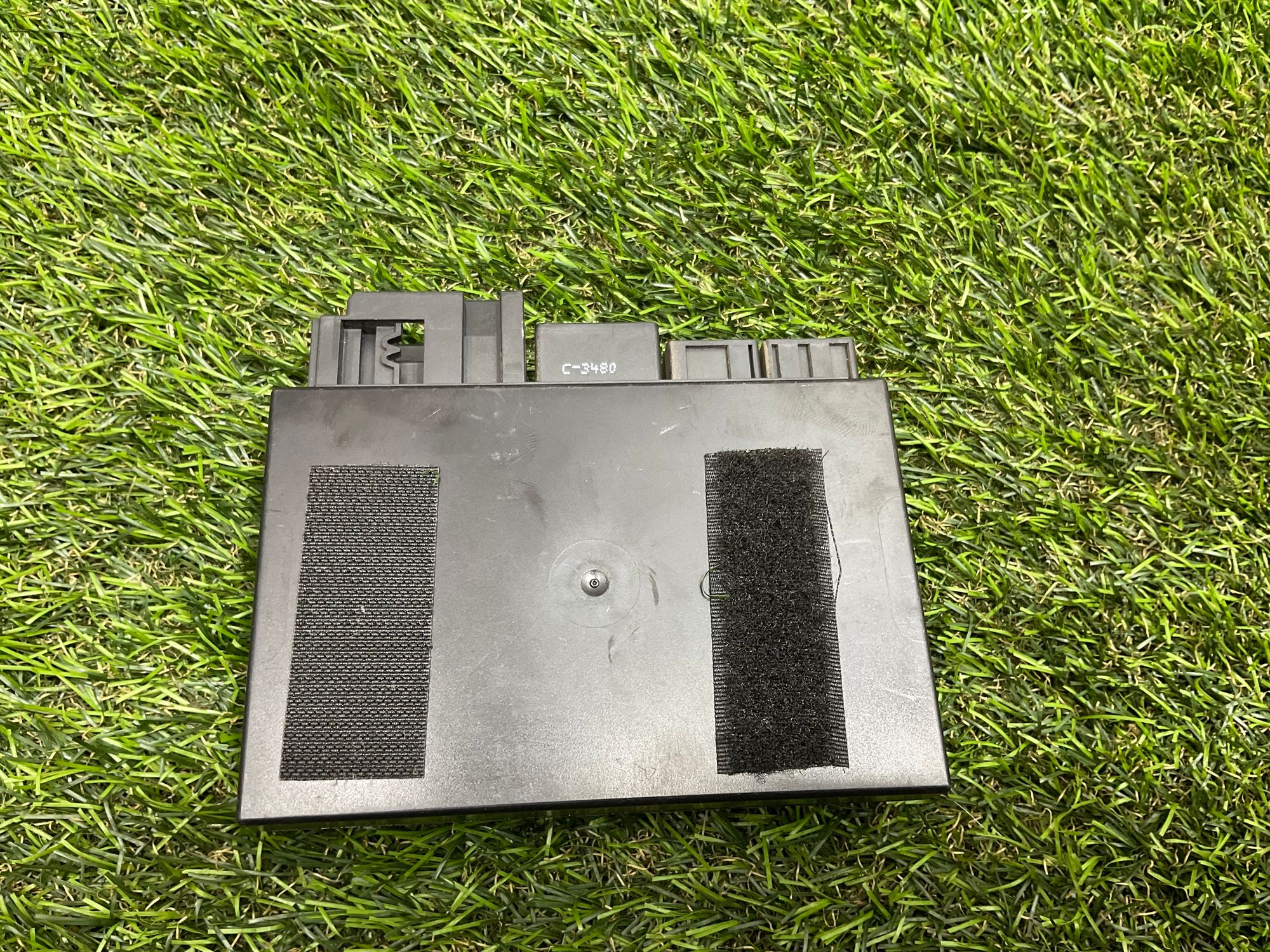 https://ycs.partsauto.market/partsauto-images/thmbs/userImages/h353NjtZg3VDP19b5HMt7LlpbQ93/part/8691312b-858d-476a-ae1a-d465c954cb38_1785851348001.jpg