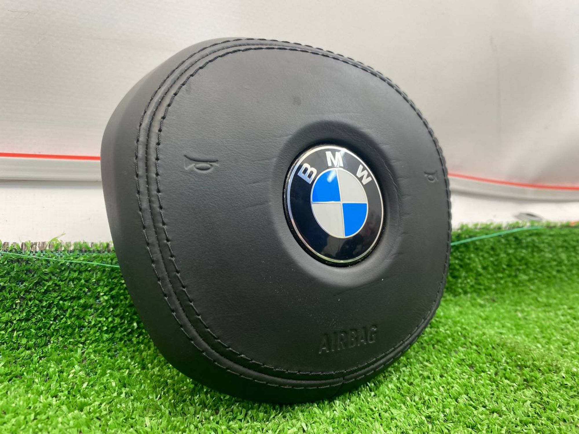https://ycs.partsauto.market/partsauto-images/thmbs/userImages/h353NjtZg3VDP19b5HMt7LlpbQ93/part/87667bdc-af99-40c3-abcc-3f0a04bbdf8f_1746025638896.jpg