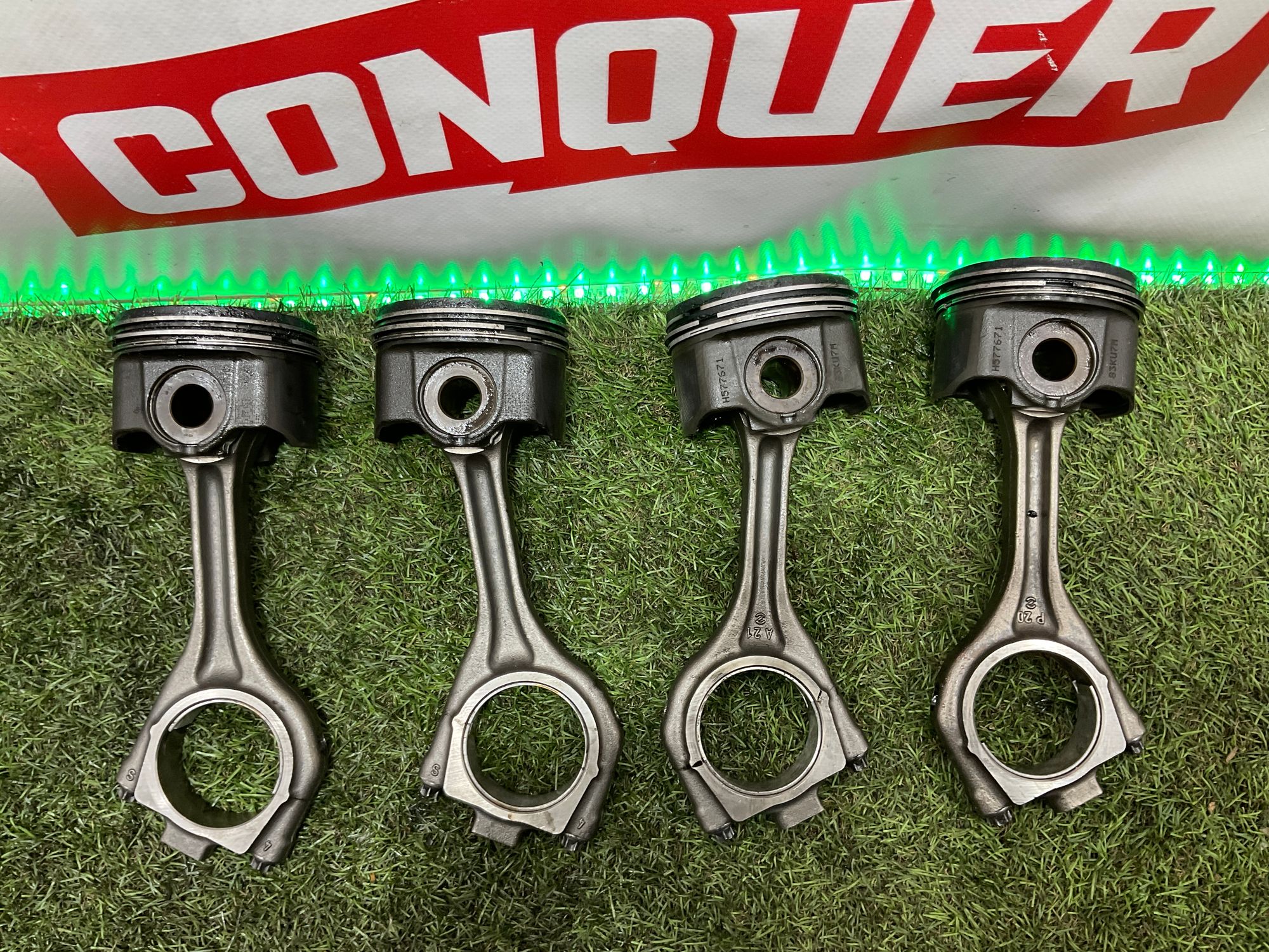 Поршень с шатуном 2.0 AJ200 Land Rover Defender II L663 2022, 15000 рублей, Москва