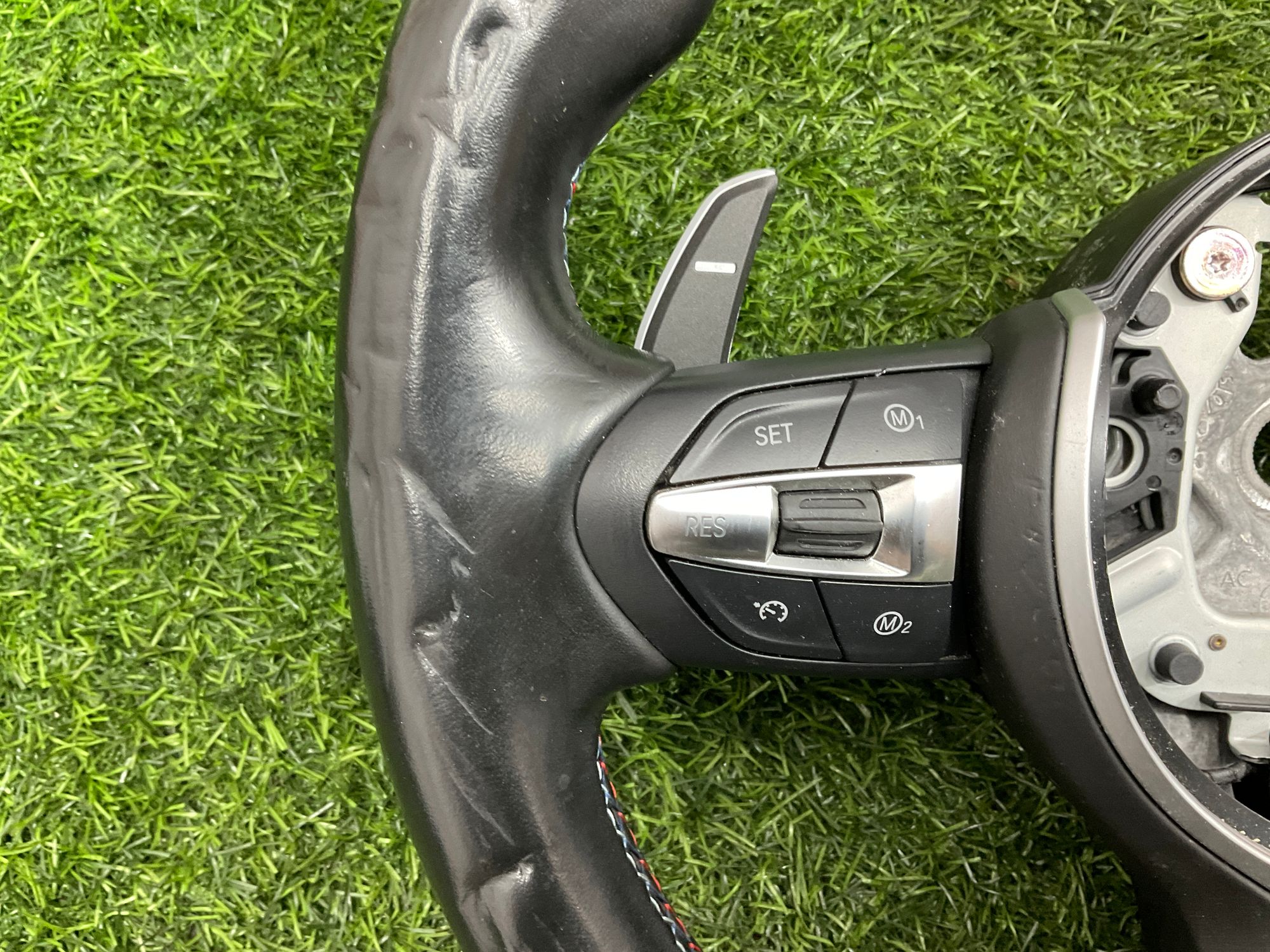 https://ycs.partsauto.market/partsauto-images/thmbs/userImages/h353NjtZg3VDP19b5HMt7LlpbQ93/part/88393842-3879-4d95-a154-af7e05c118bd_1745485873174.jpg