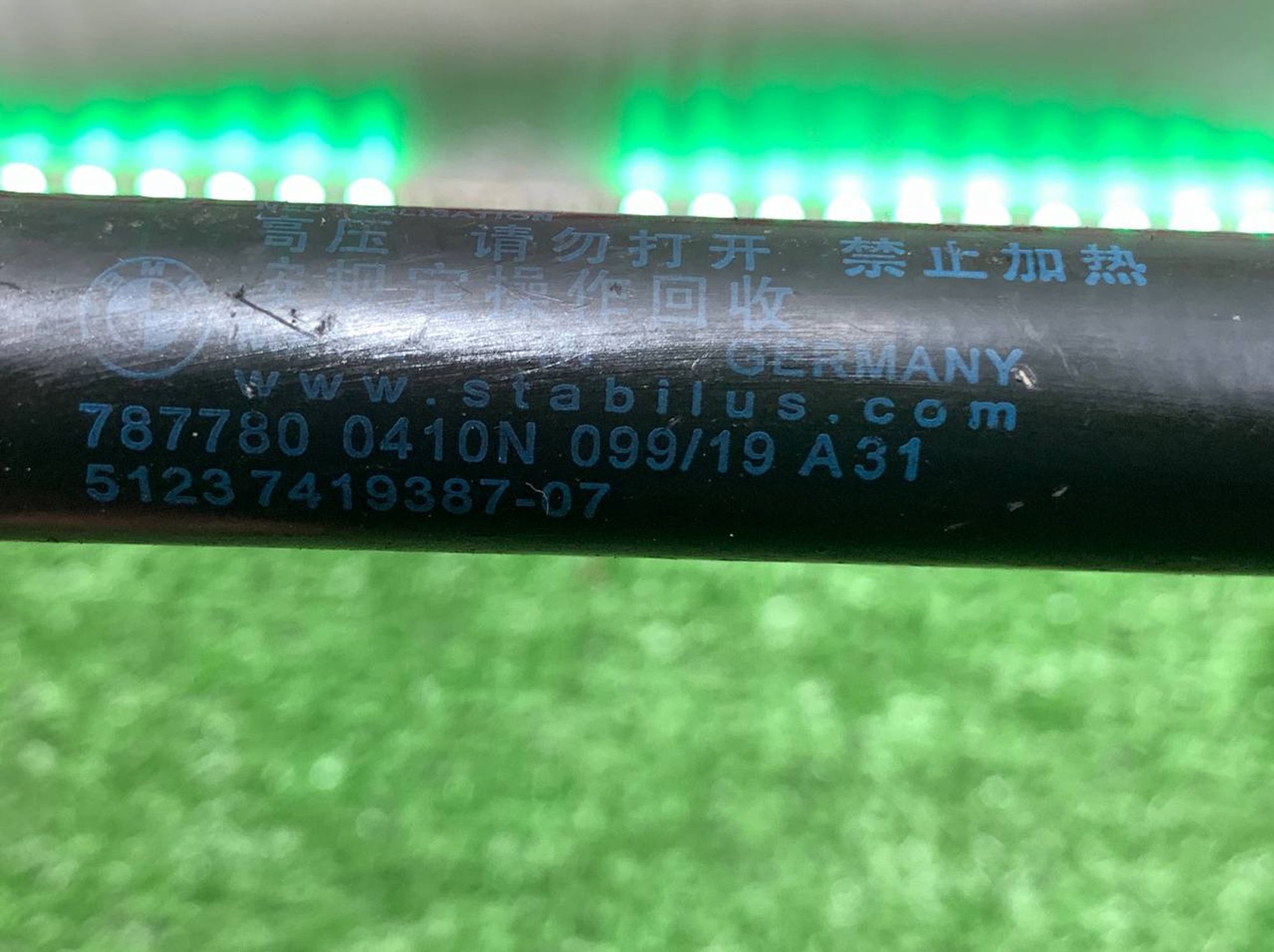 https://ycs.partsauto.market/partsauto-images/thmbs/userImages/h353NjtZg3VDP19b5HMt7LlpbQ93/part/8862b44e-0c20-40be-8dc8-793218e9a329_1720106895315.jpg