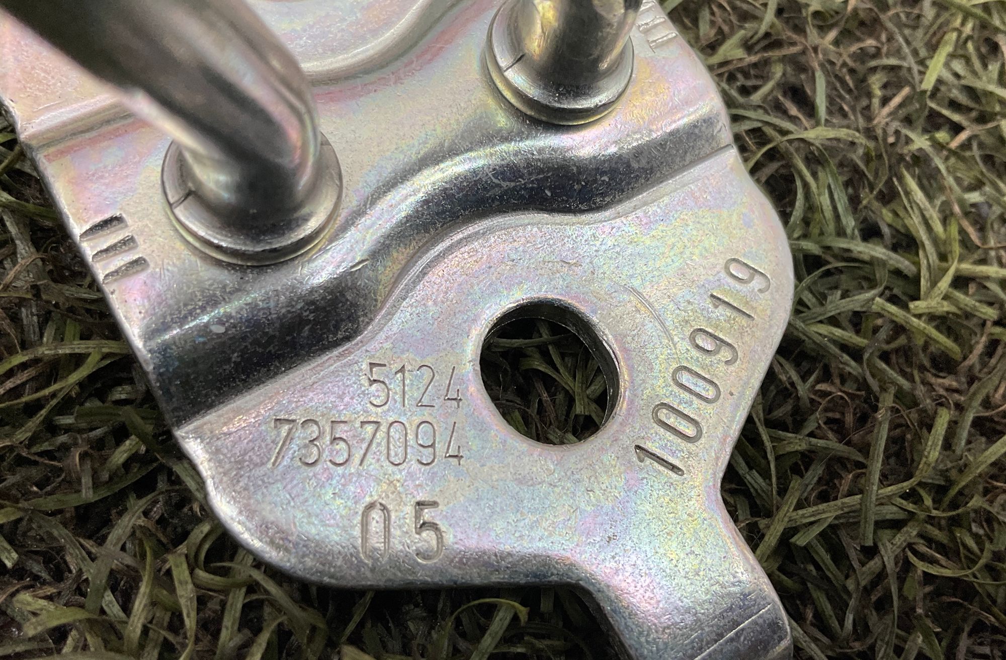 Ответная часть замка багажника BMW M8 F91/F92/F93 2019, 1000 рублей, Москва