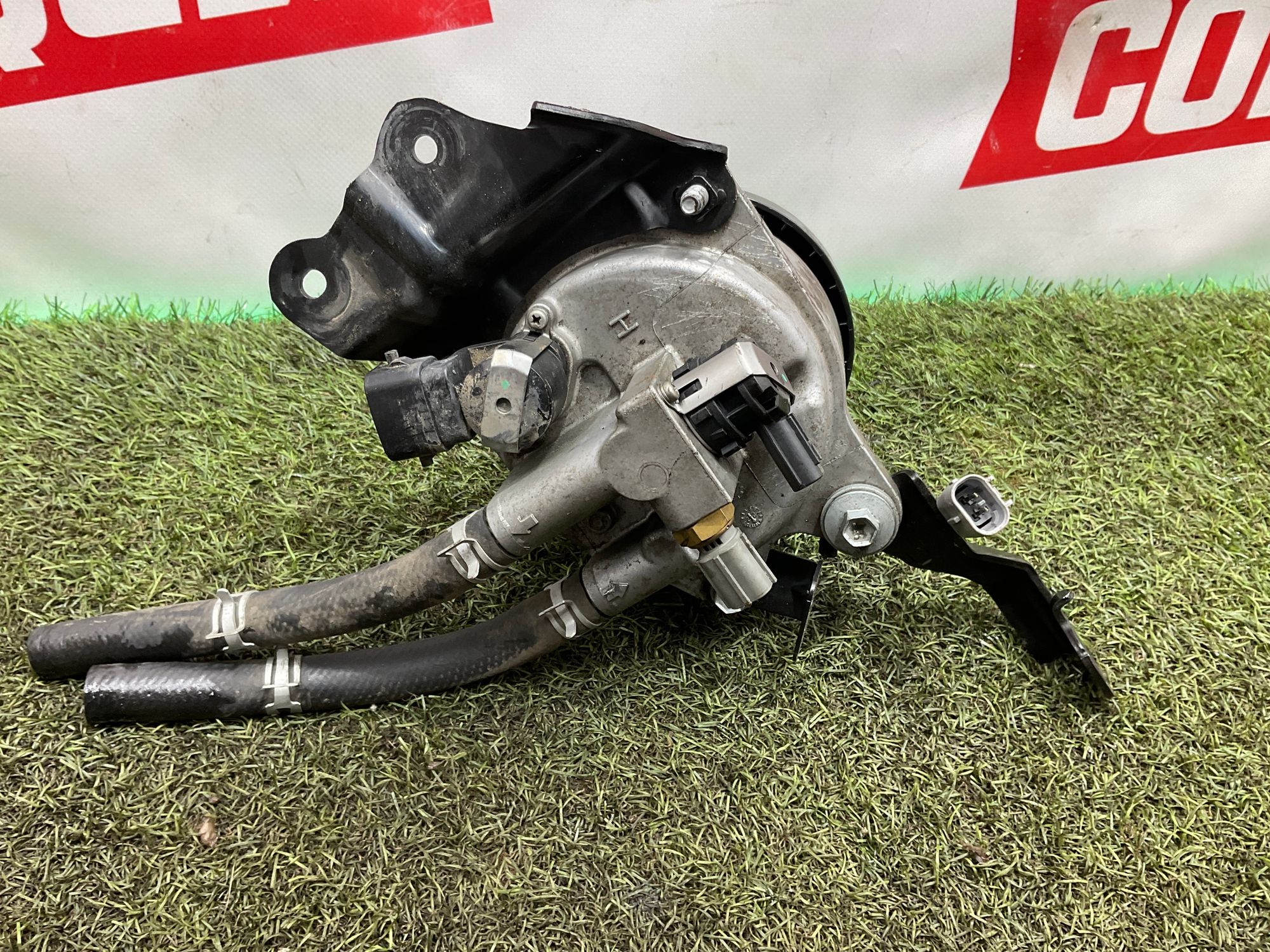 Фильтр топливный Toyota Land Cruiser 300 (2021—2023) 2024, 25000 рублей, Москва