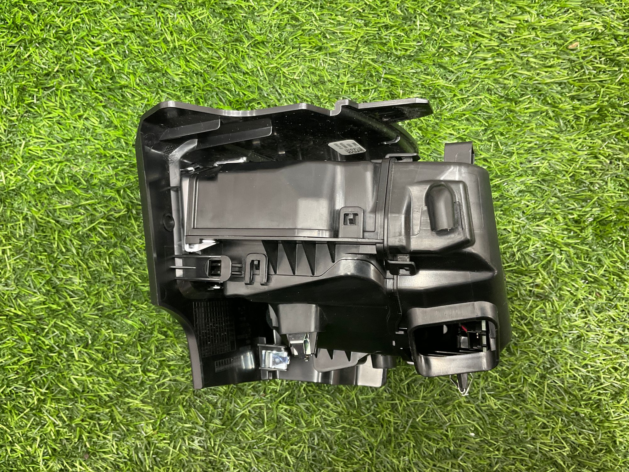https://ycs.partsauto.market/partsauto-images/thmbs/userImages/h353NjtZg3VDP19b5HMt7LlpbQ93/part/893f4ff2-cc20-4b3b-9959-fbb0962a008a_1734338489752.jpg