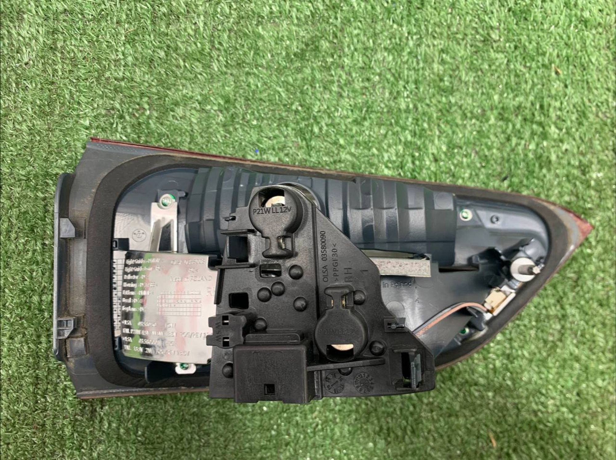 https://ycs.partsauto.market/partsauto-images/thmbs/userImages/h353NjtZg3VDP19b5HMt7LlpbQ93/part/8956692c-7dae-426f-b68b-cc80dd33c1df_1731684556275.jpg