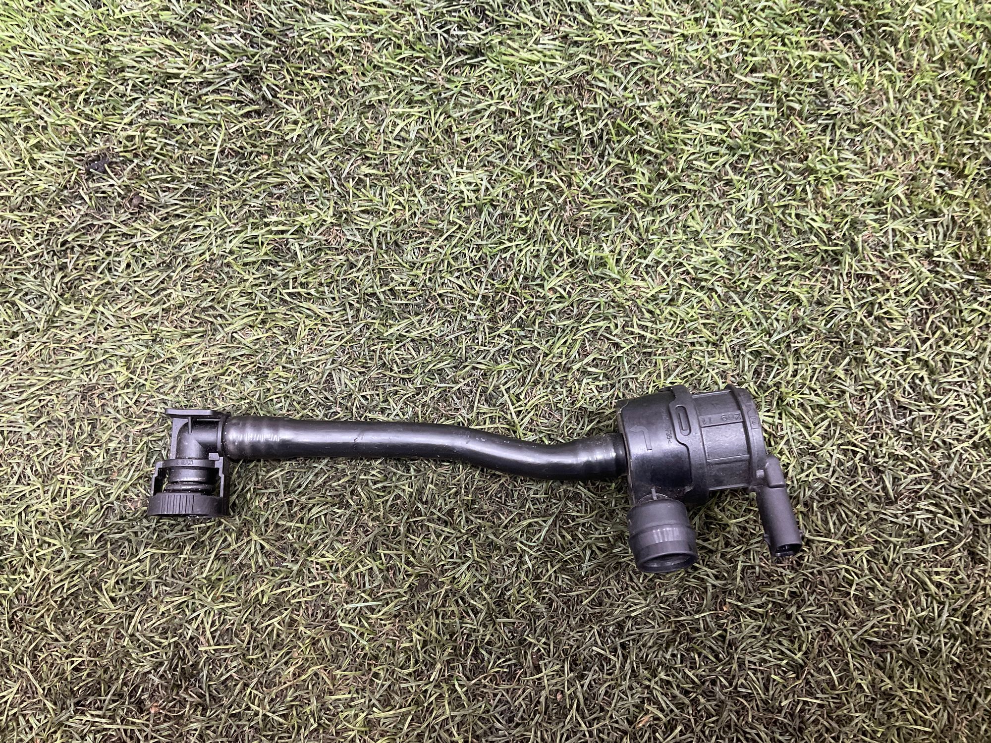 Клапан вентиляции картерных газов BMW 5 серия, F10/F07, 1000 рублей, Москва