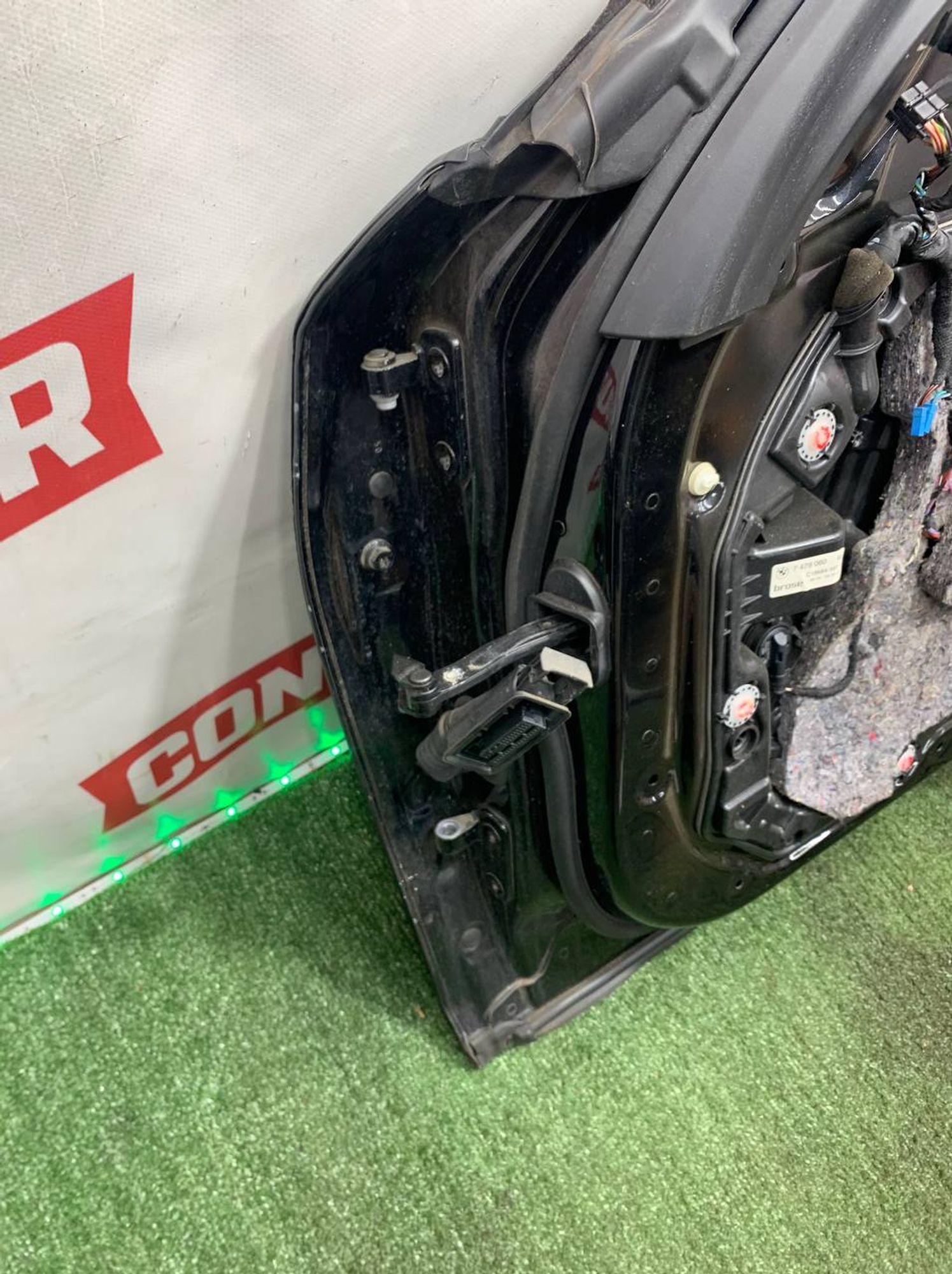 https://ycs.partsauto.market/partsauto-images/thmbs/userImages/h353NjtZg3VDP19b5HMt7LlpbQ93/part/897128f9-4b66-4b59-8b64-c2665ceccccb_1731921687017.jpg