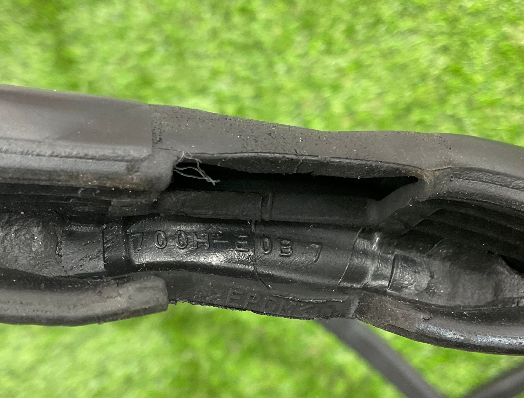 https://ycs.partsauto.market/partsauto-images/thmbs/userImages/h353NjtZg3VDP19b5HMt7LlpbQ93/part/8a23e797-c096-4f08-b361-2363d9526a5f_1780390319770.jpg