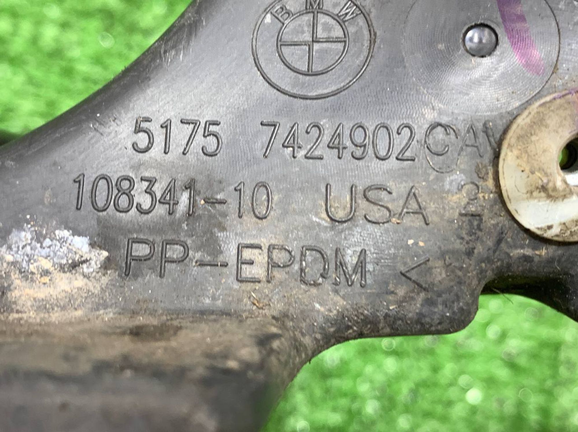 https://ycs.partsauto.market/partsauto-images/thmbs/userImages/h353NjtZg3VDP19b5HMt7LlpbQ93/part/8a384541-00c8-45ab-988c-1e0f8349fdbd_1719239846793.jpg