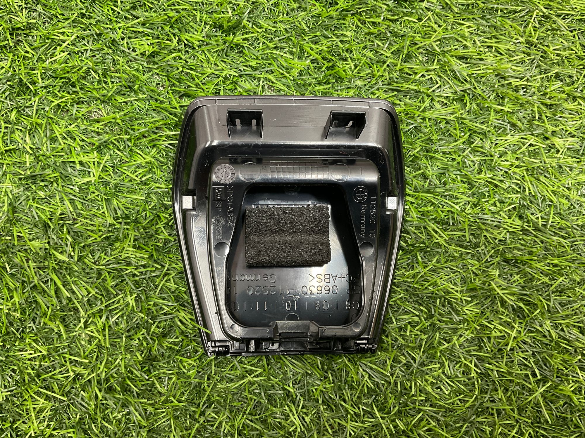 https://ycs.partsauto.market/partsauto-images/thmbs/userImages/h353NjtZg3VDP19b5HMt7LlpbQ93/part/8a477925-87e7-4430-b79c-1777aa785ddd_1736165214287.jpg