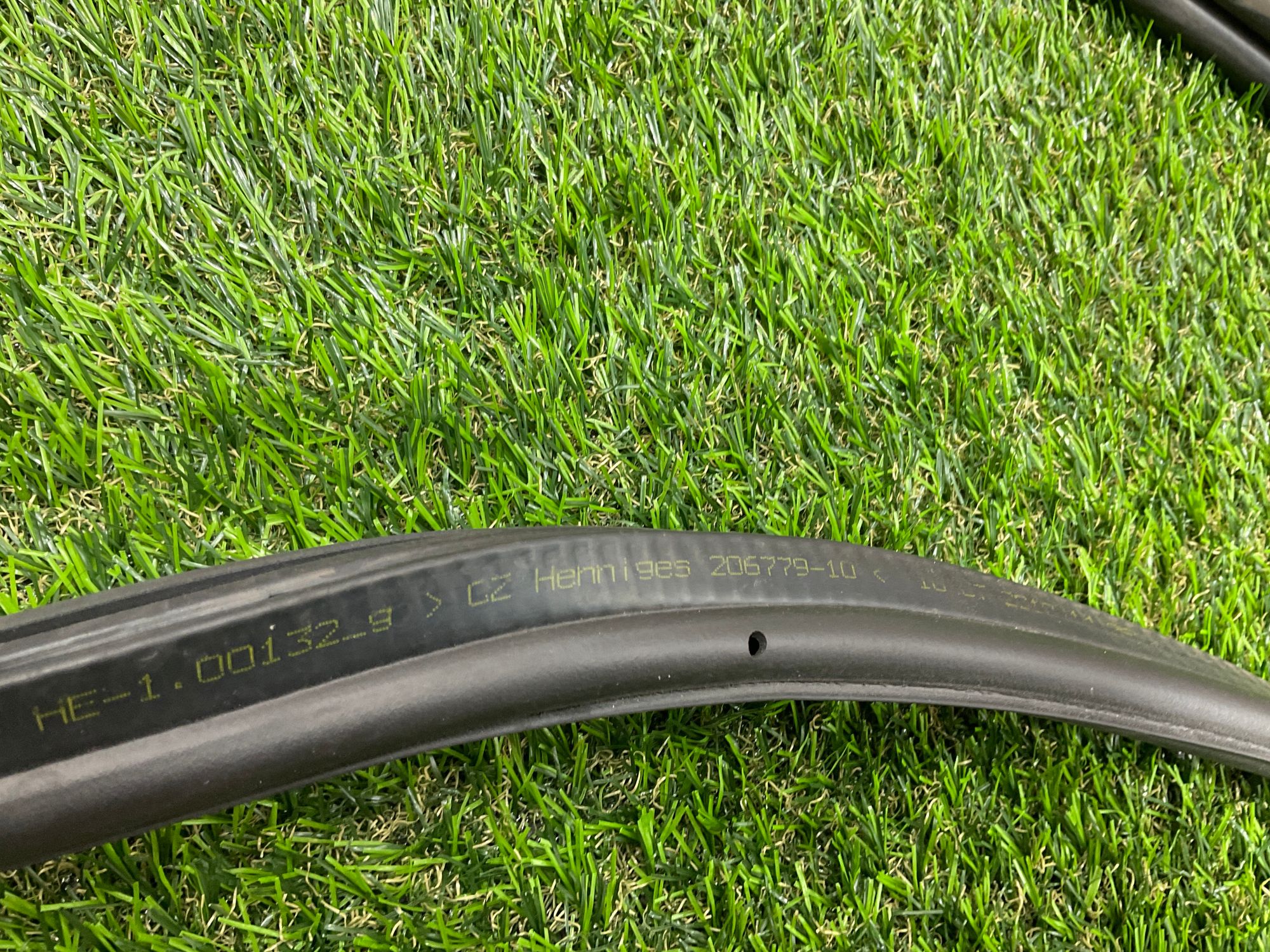 https://ycs.partsauto.market/partsauto-images/thmbs/userImages/h353NjtZg3VDP19b5HMt7LlpbQ93/part/8a4a8d48-3acf-430f-b248-10437fe85952_1780401991940.jpg