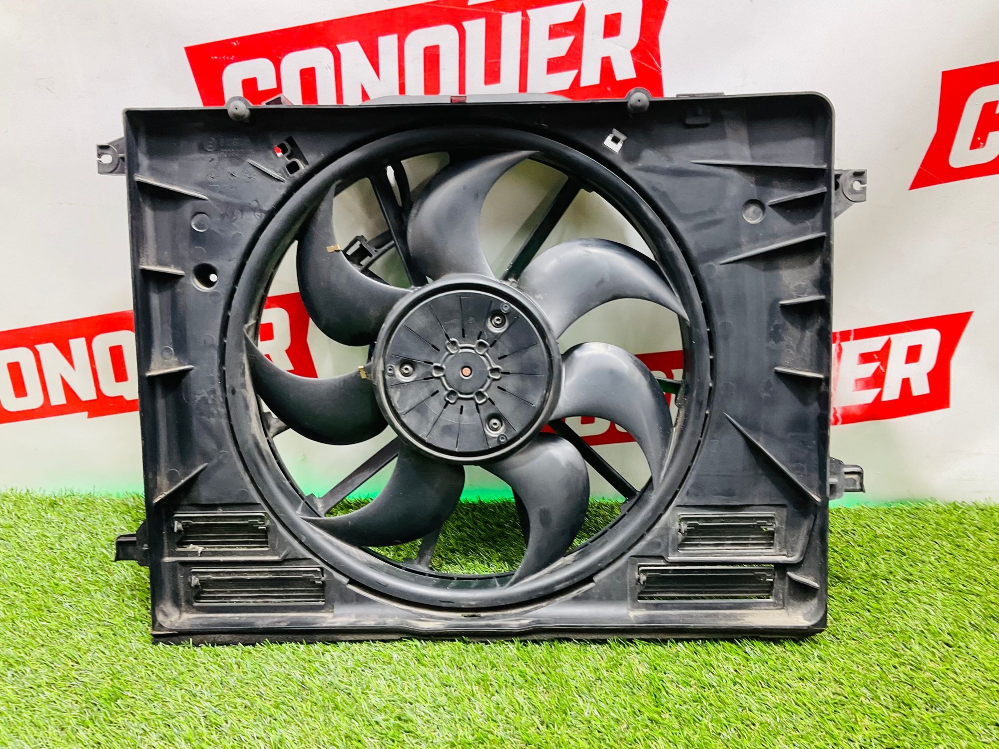 https://ycs.partsauto.market/partsauto-images/thmbs/userImages/h353NjtZg3VDP19b5HMt7LlpbQ93/part/8a4ad077-e565-4b93-8a81-6392a910e299_1781171626555.jpg