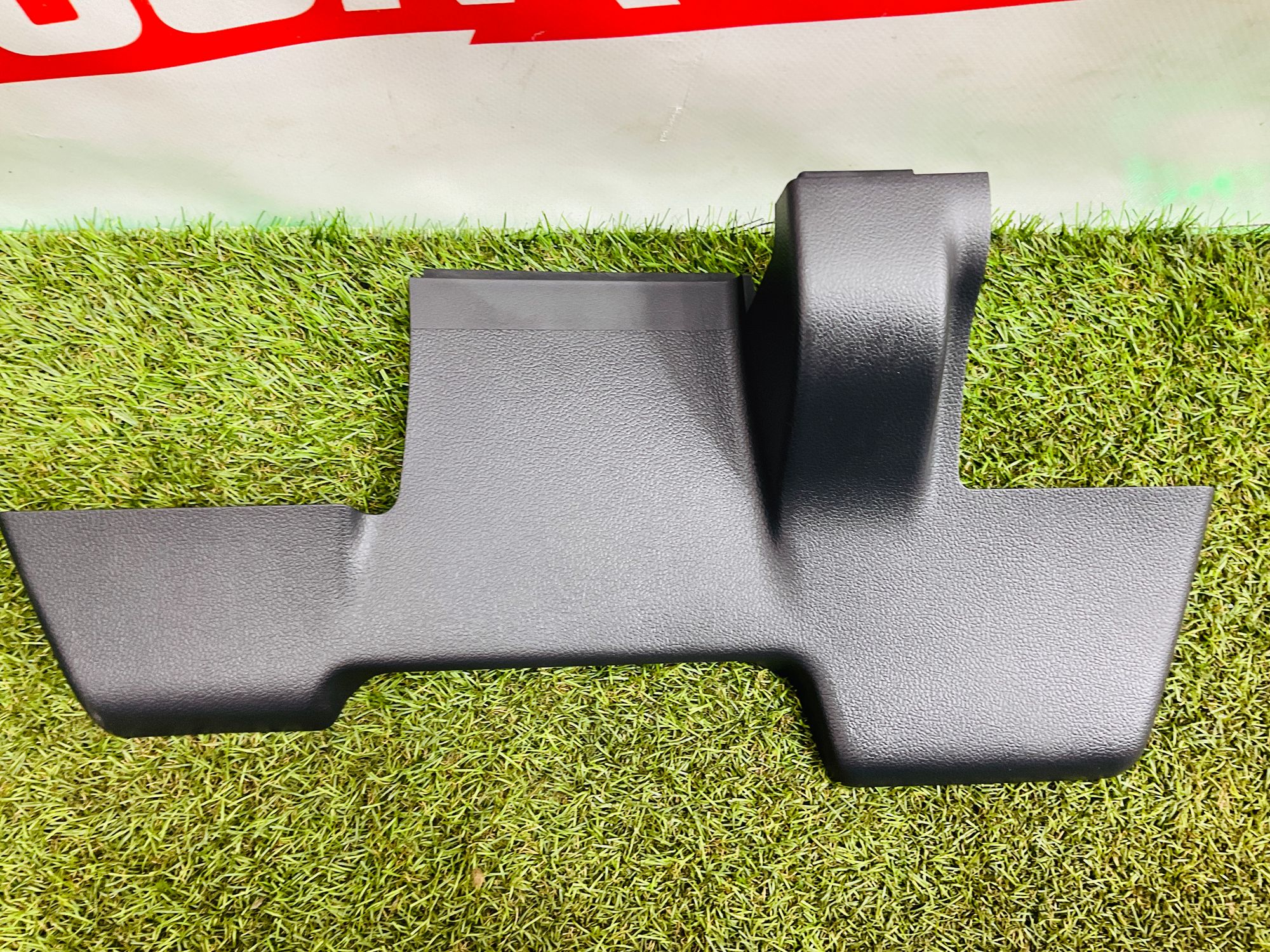 https://ycs.partsauto.market/partsauto-images/thmbs/userImages/h353NjtZg3VDP19b5HMt7LlpbQ93/part/8a82a4c8-ea98-470d-9a76-94cb7d9dcbc8_1780054005285.jpg