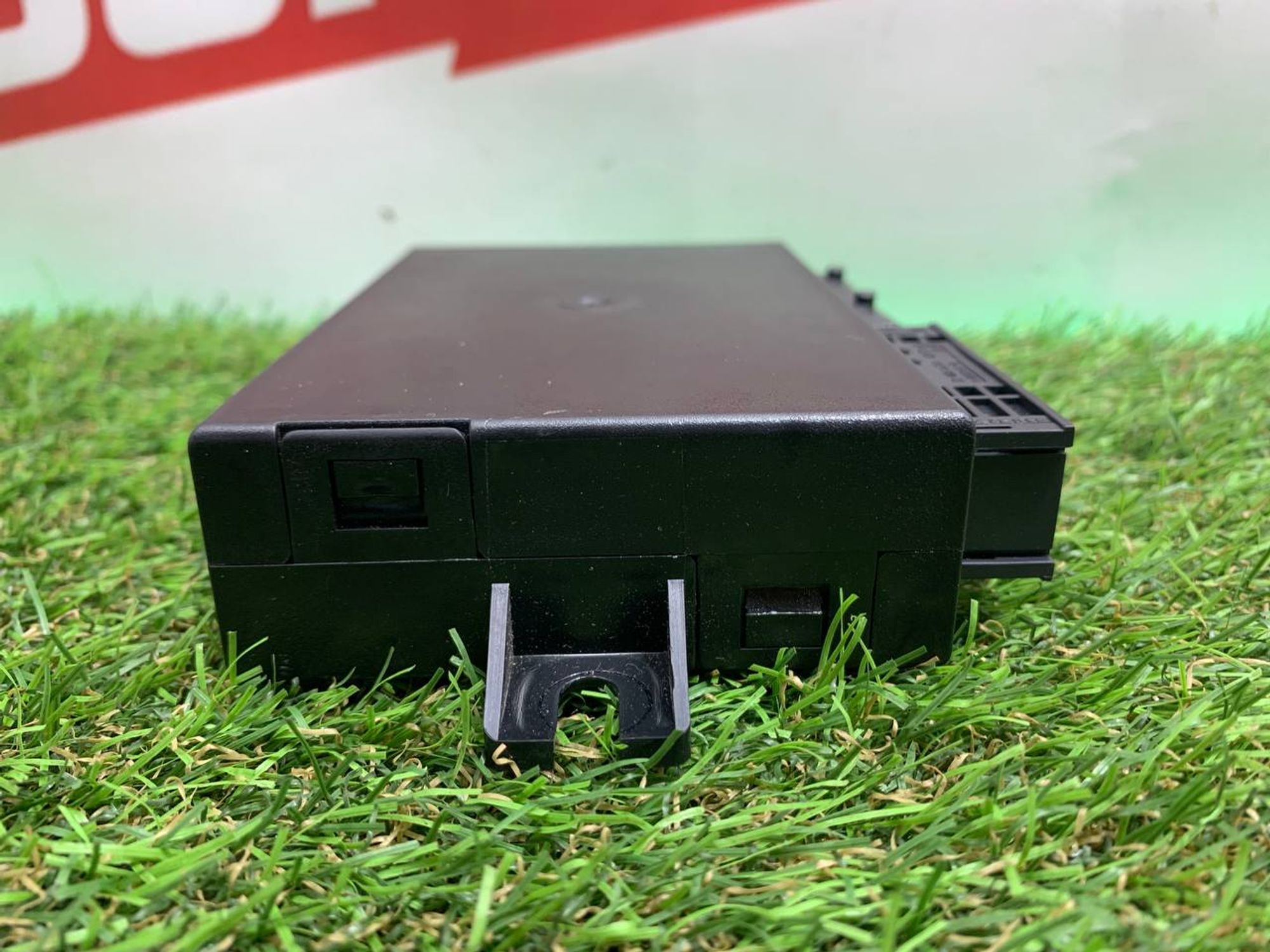 https://ycs.partsauto.market/partsauto-images/thmbs/userImages/h353NjtZg3VDP19b5HMt7LlpbQ93/part/8a8fef7e-8187-4e42-9822-0f7fe614e7bf_1708610199213.jpg