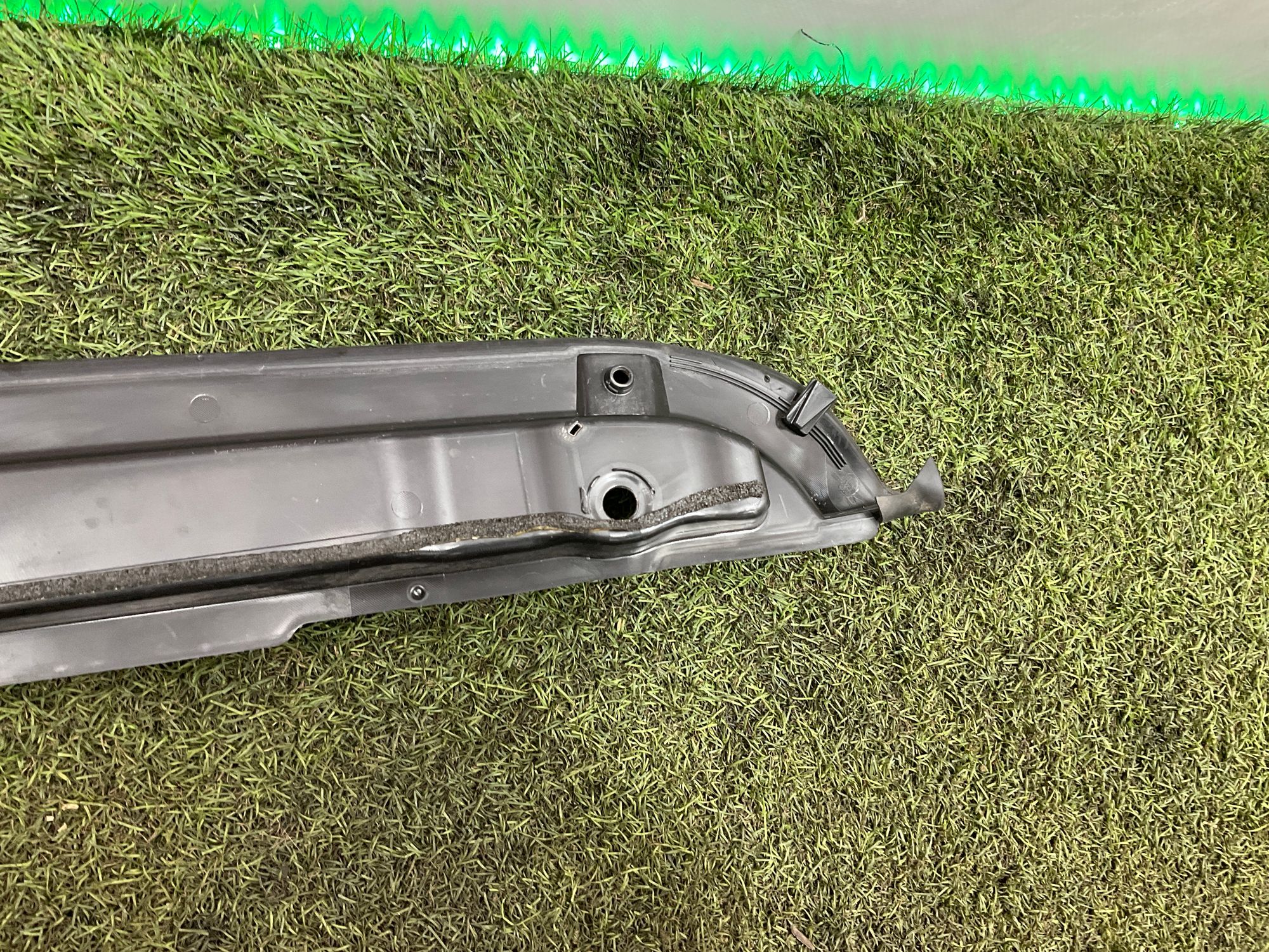 Пластик моторного отсека левый BMW M8 F91/F92/F93 2019, 4000 рублей, Москва