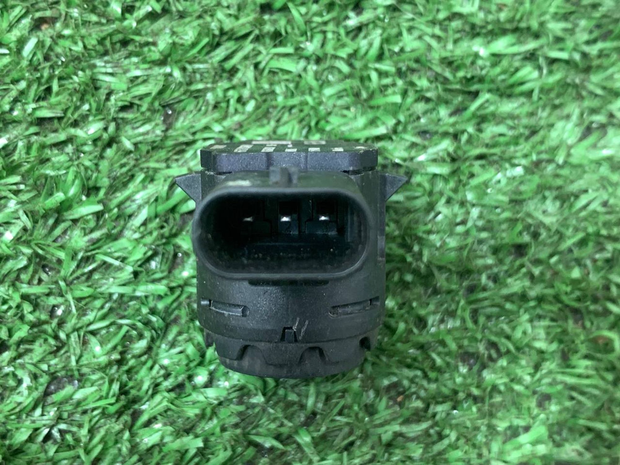 https://ycs.partsauto.market/partsauto-images/thmbs/userImages/h353NjtZg3VDP19b5HMt7LlpbQ93/part/8bf56fde-14b2-4757-b1e5-92b0ef73464d_1728032774539.jpg