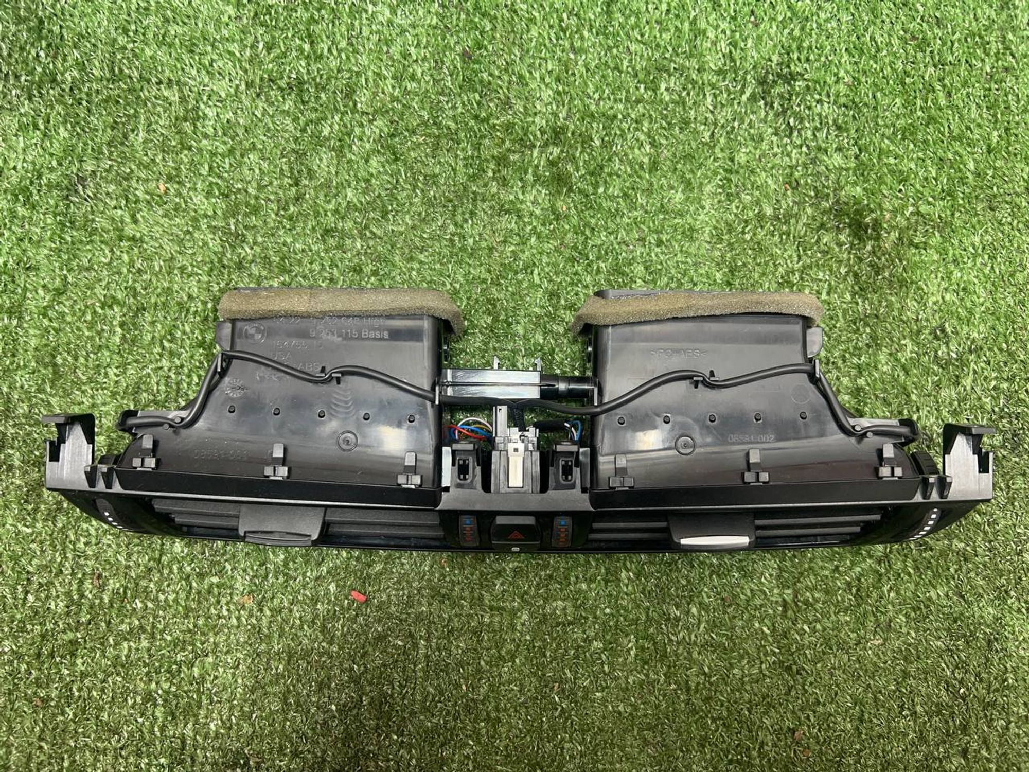 https://ycs.partsauto.market/partsauto-images/thmbs/userImages/h353NjtZg3VDP19b5HMt7LlpbQ93/part/8c1a7ff2-ae65-4c57-a013-9e93916c9fbb_1730547129972.jpg