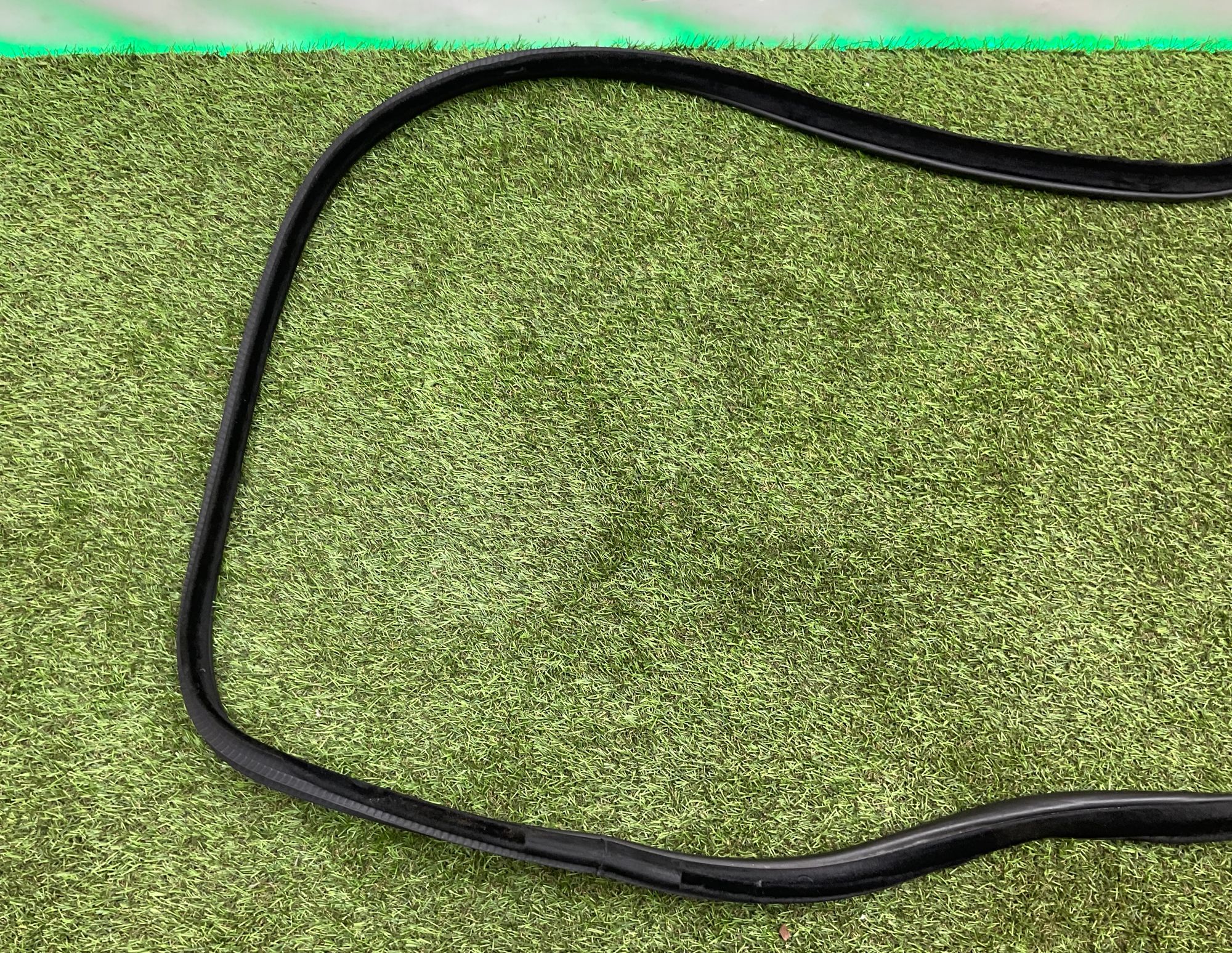 https://ycs.partsauto.market/partsauto-images/thmbs/userImages/h353NjtZg3VDP19b5HMt7LlpbQ93/part/8c67ae9d-e236-4198-8f9c-4467f4e58dcb_1748011328384.jpg