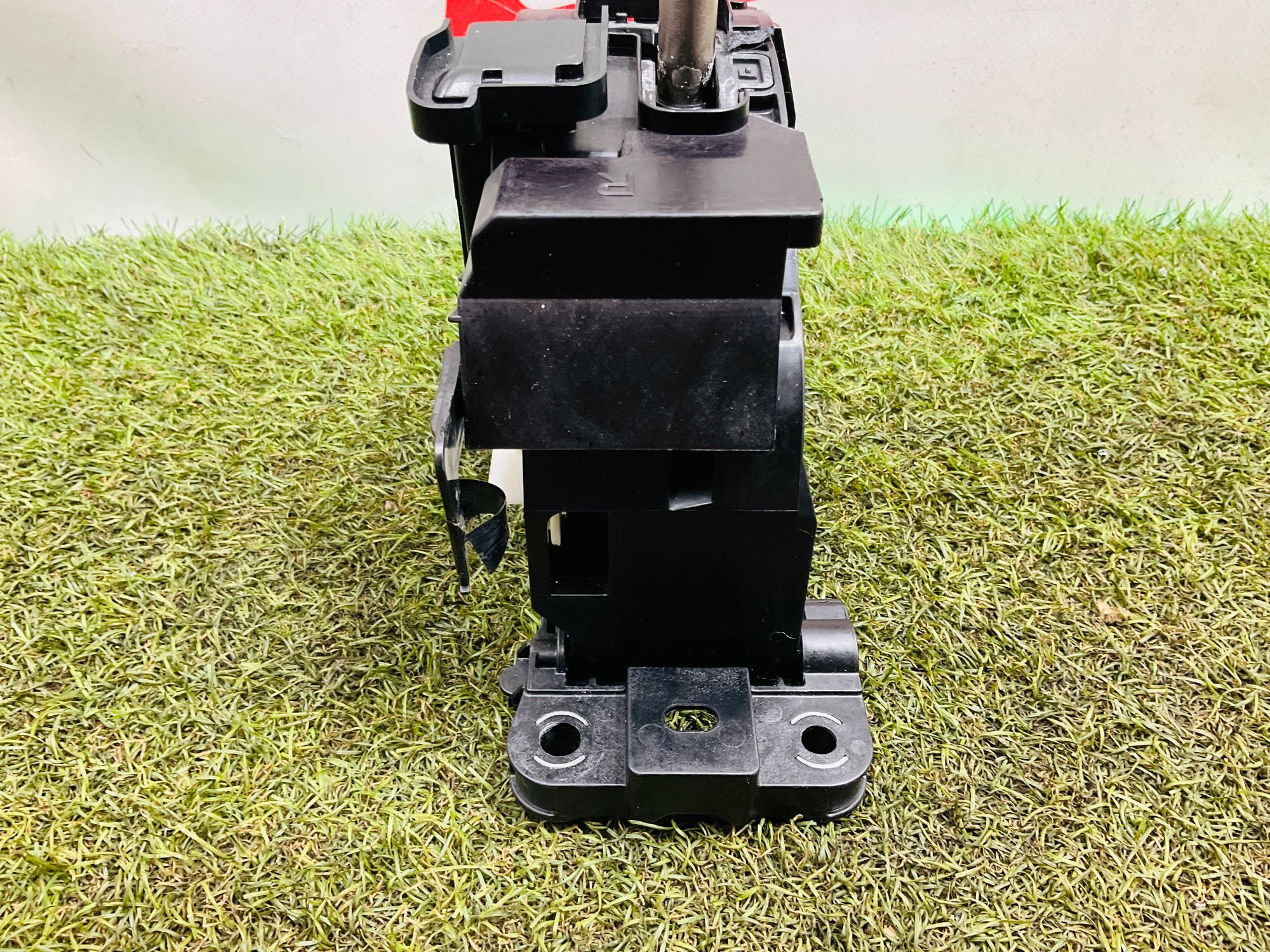 https://ycs.partsauto.market/partsauto-images/thmbs/userImages/h353NjtZg3VDP19b5HMt7LlpbQ93/part/8cb7c765-0646-4dec-b62f-c7048b319628_1780054568389.jpg