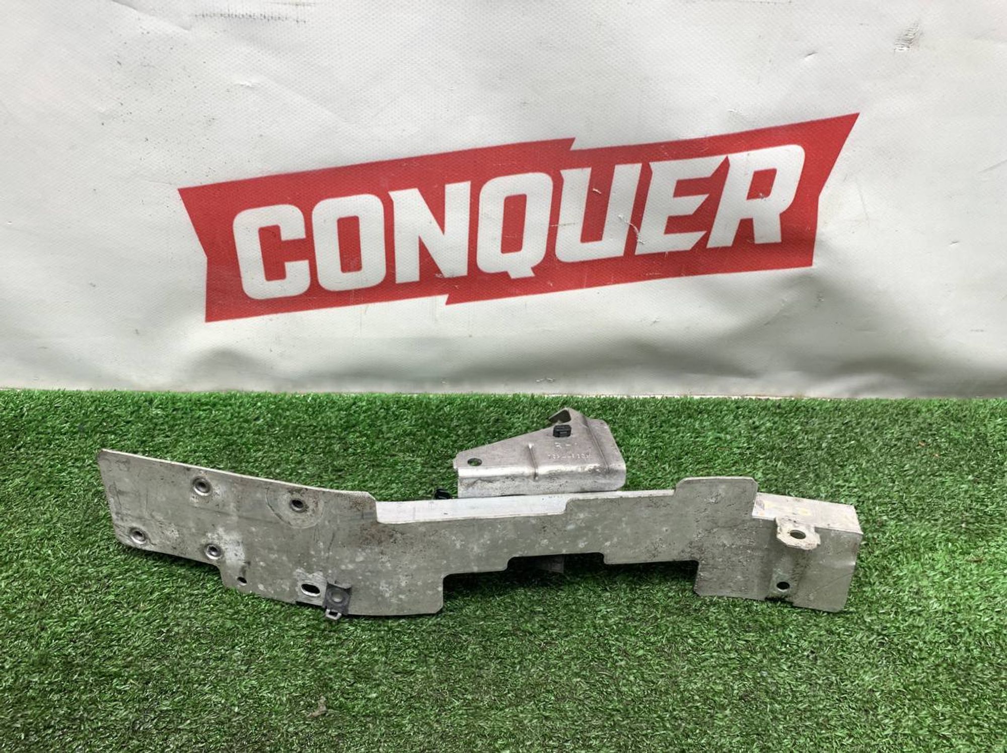 https://ycs.partsauto.market/partsauto-images/thmbs/userImages/h353NjtZg3VDP19b5HMt7LlpbQ93/part/8cbb1ad4-82d4-4d4f-99dd-9bd6781e474a_1727422927733.jpg