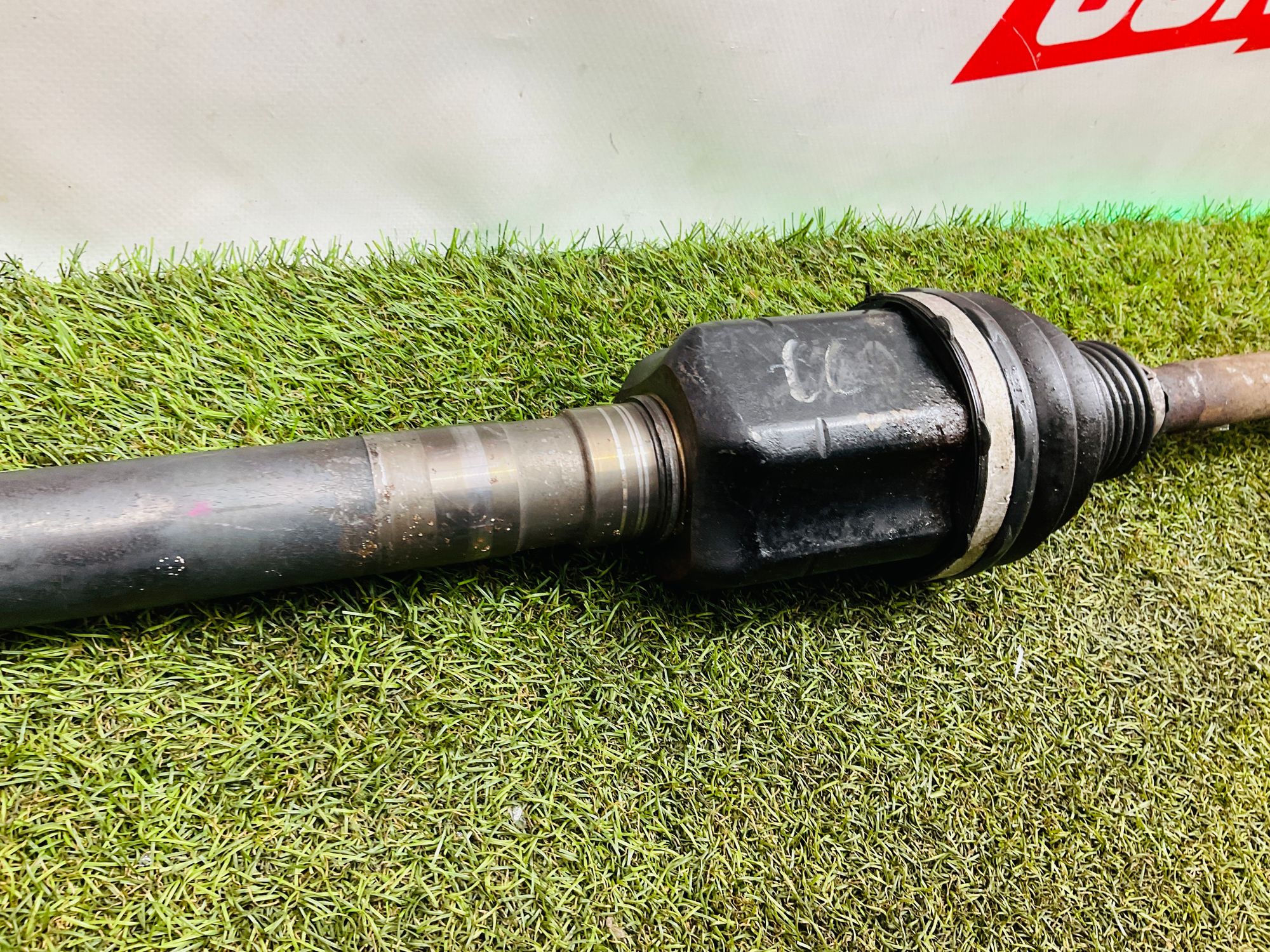 https://ycs.partsauto.market/partsauto-images/thmbs/userImages/h353NjtZg3VDP19b5HMt7LlpbQ93/part/8d165698-f8c5-40f2-956d-0ecff3ce9aec_1779974496555.jpg