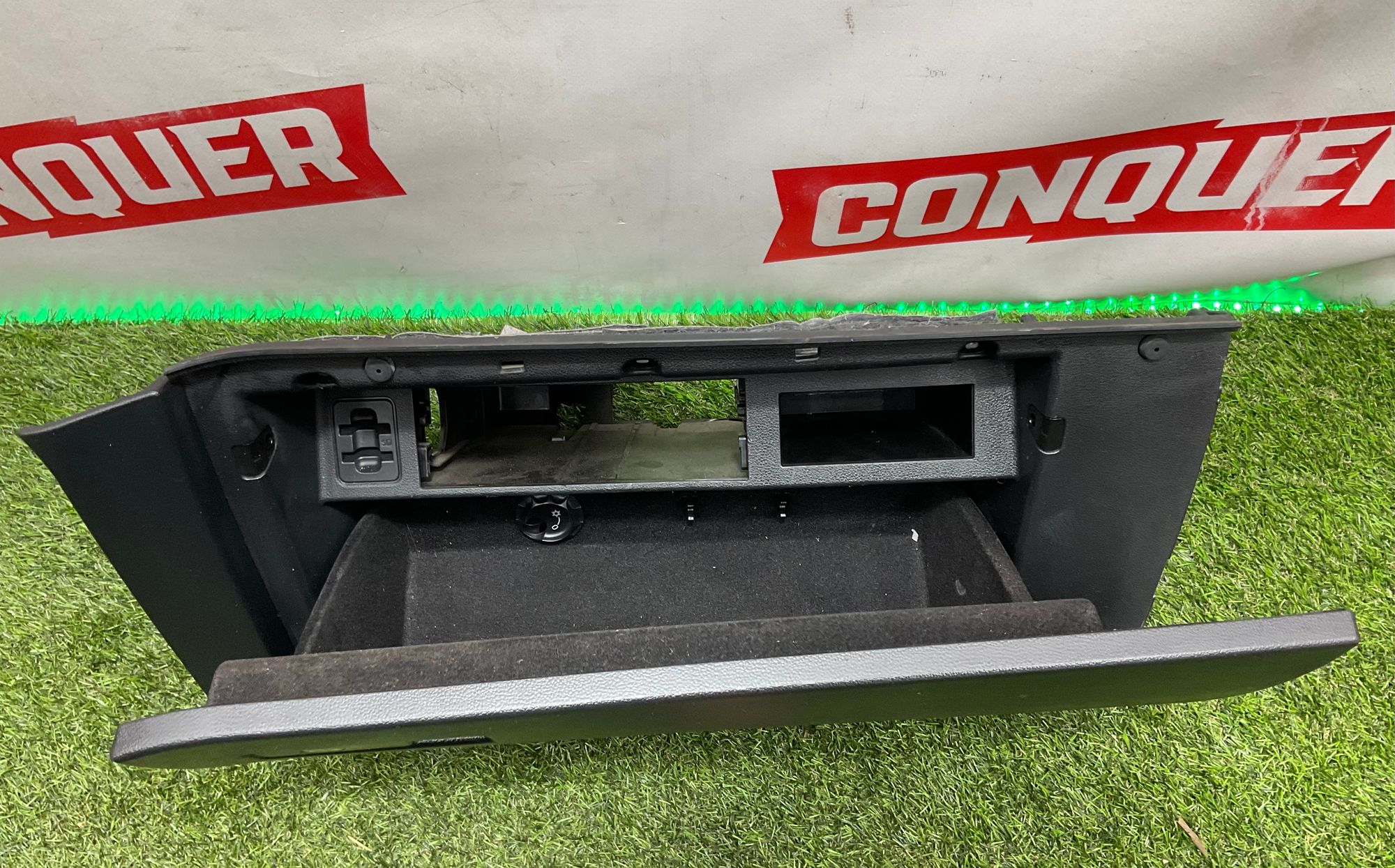 https://ycs.partsauto.market/partsauto-images/thmbs/userImages/h353NjtZg3VDP19b5HMt7LlpbQ93/part/8d1eaad7-1d66-48e3-90b4-6b1b670ed33f_1785940729795.jpg