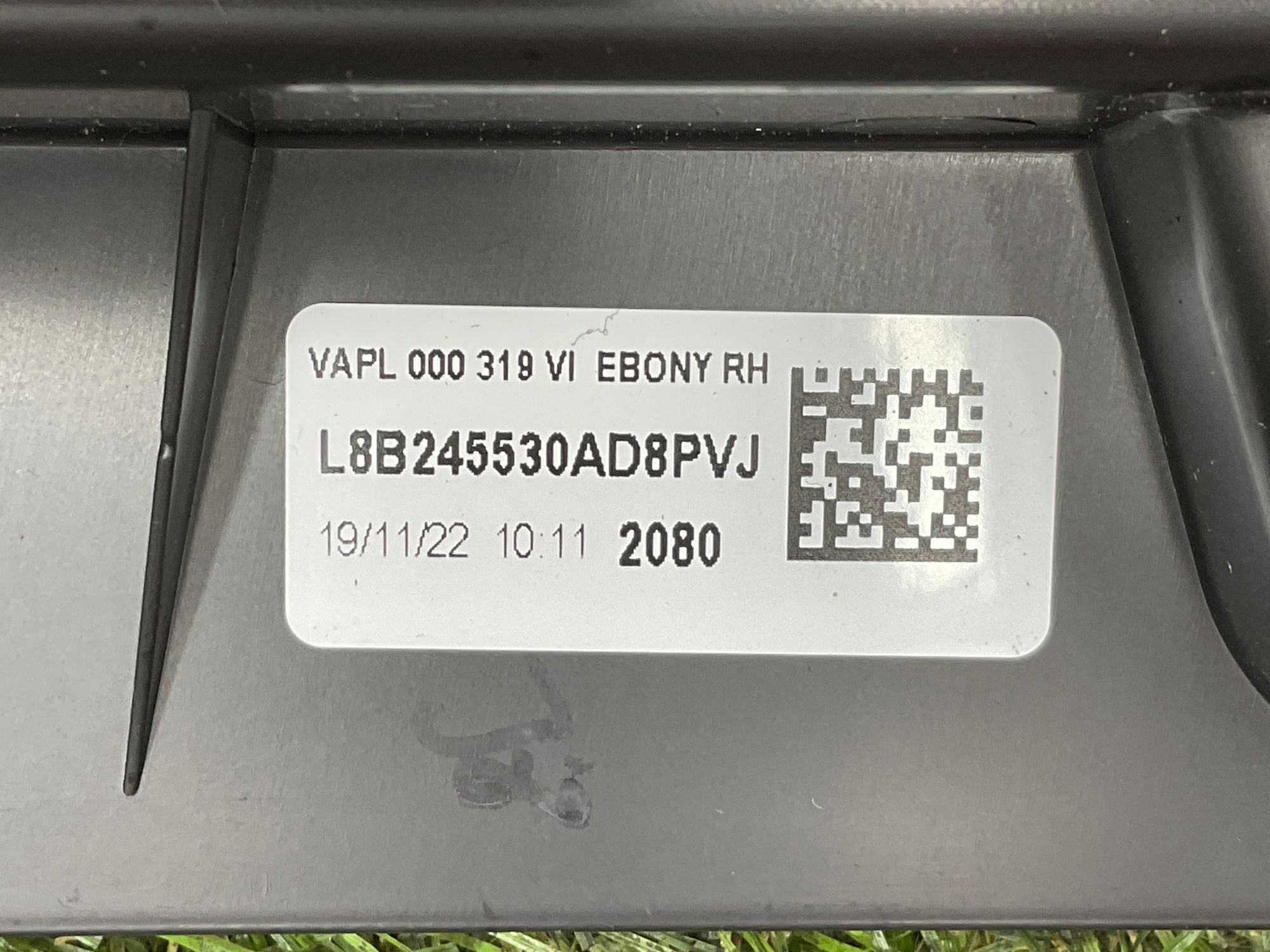 Накладка багажника нижняя правая Land Rover Defender II L663 2022, 2500 рублей, Москва